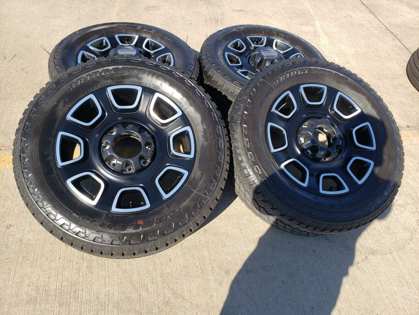 20" Ford F-250 F-350 OEM Lariat Platinum wheels rims 10486 tires