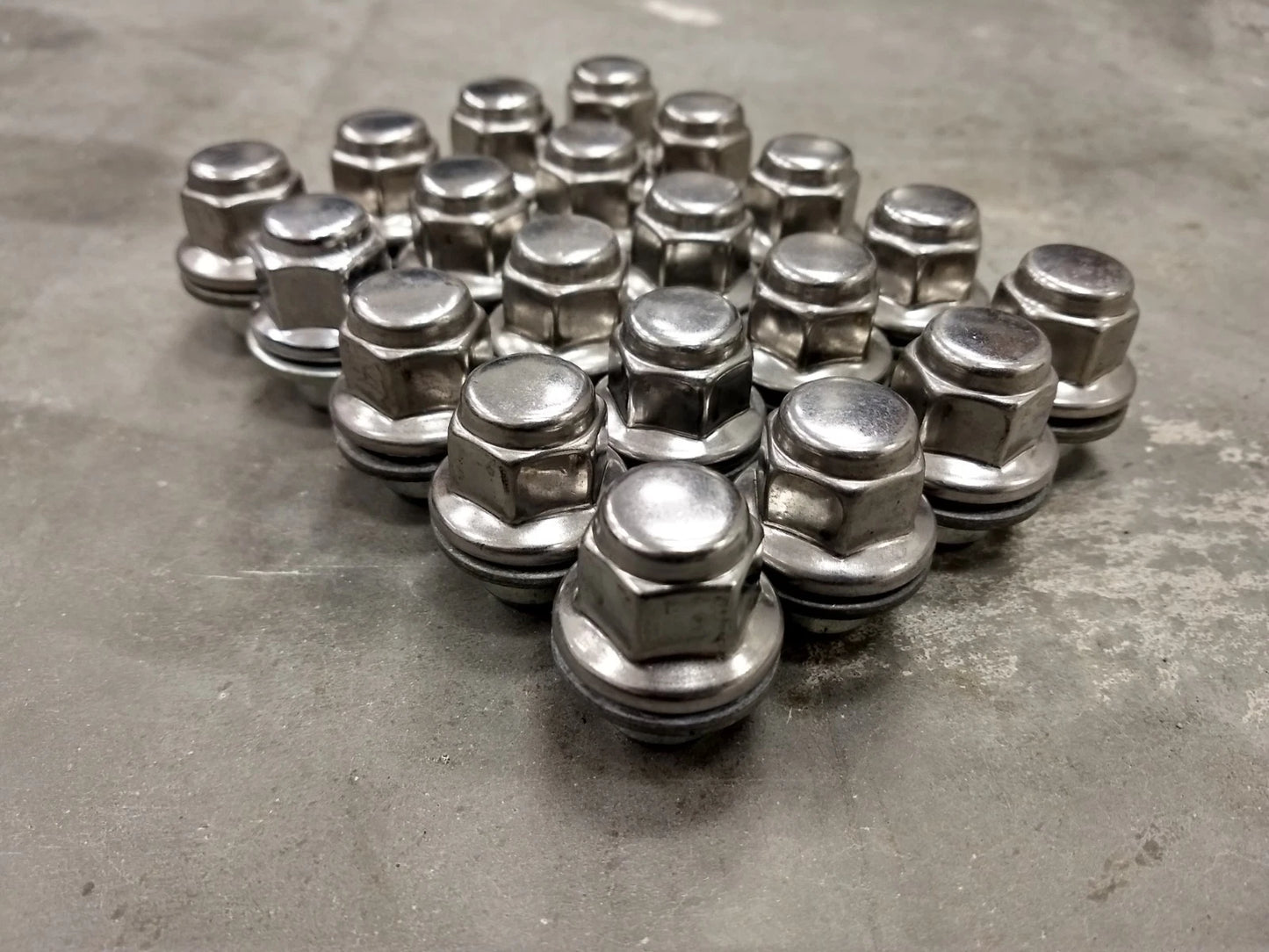 (20) 12x1.5 OEM Toyota Camry lug nuts polished Avalon Corolla Rav-4 Lexus RX350