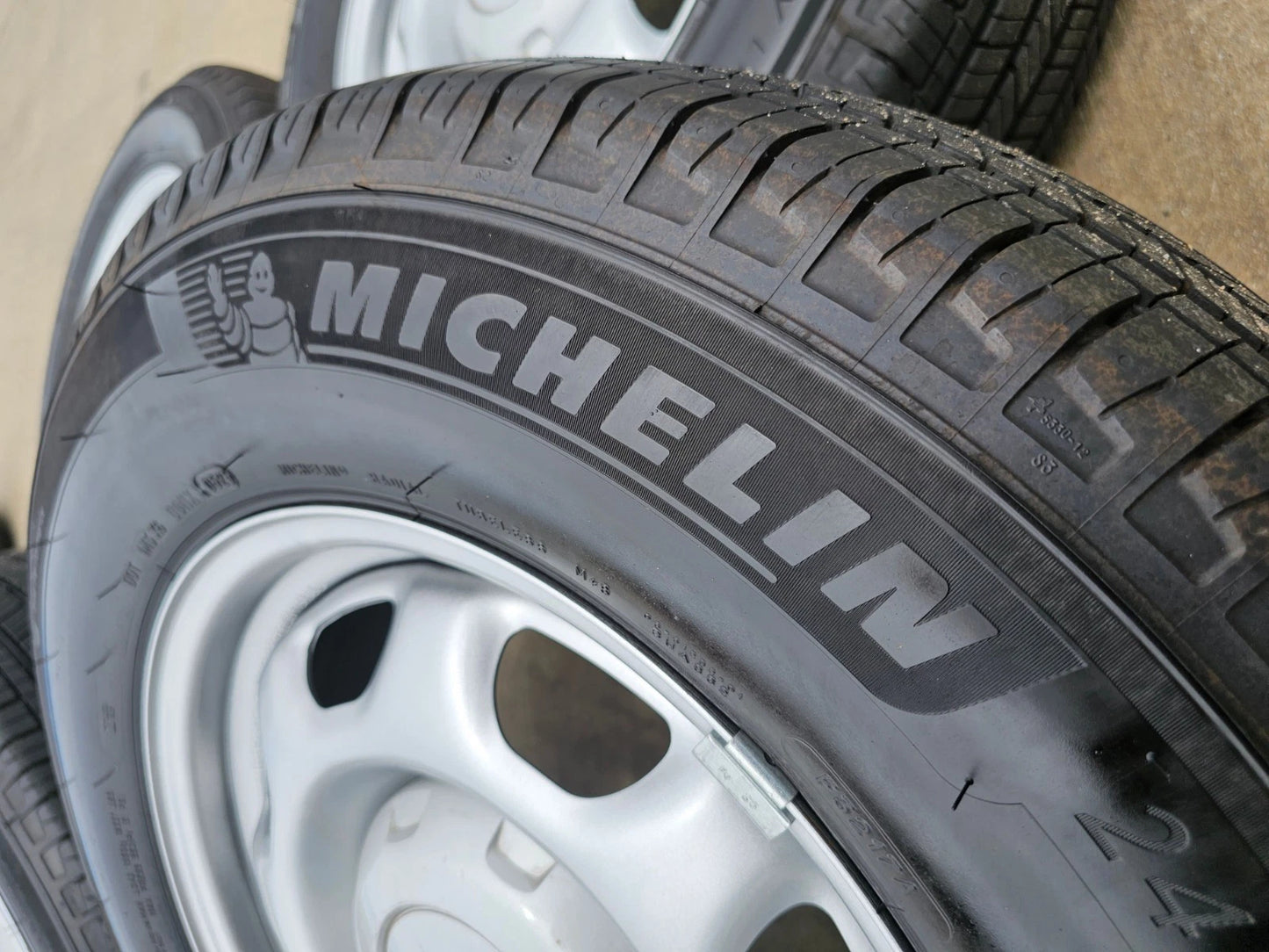 17" Ford F-150 OEM rims wheels 3857 tires steel 2023 2024 2025 2026 MICHELIN NEW