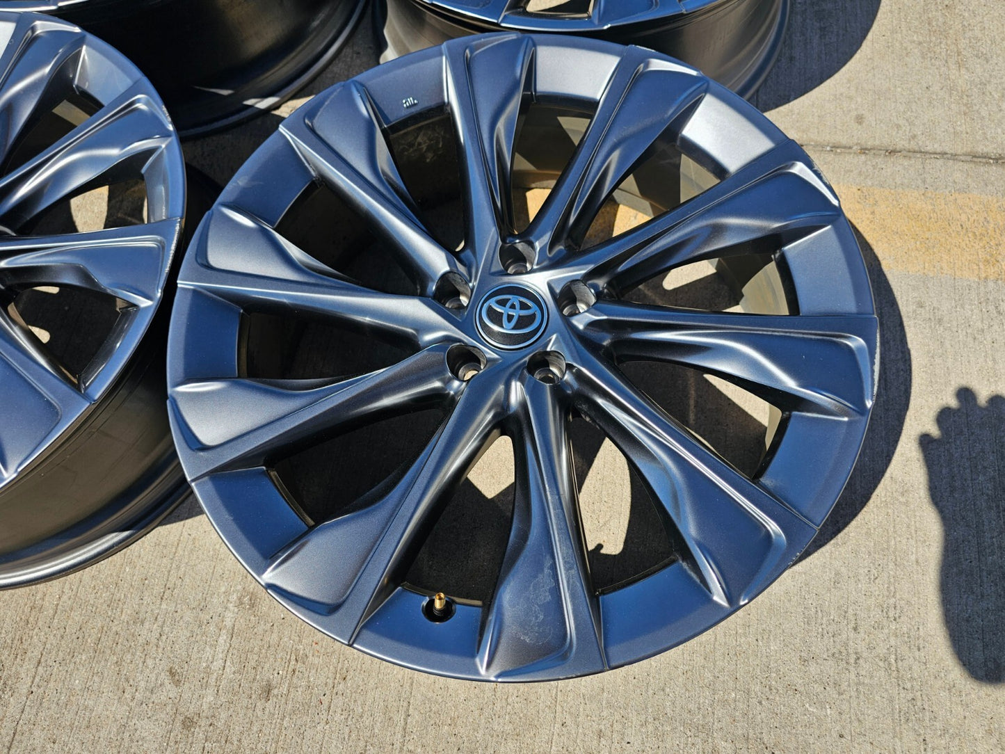 21" Toyota Crown OEM wheels rims 75332 Rav4 Camry Avalon Lexus 2023 2024 2025