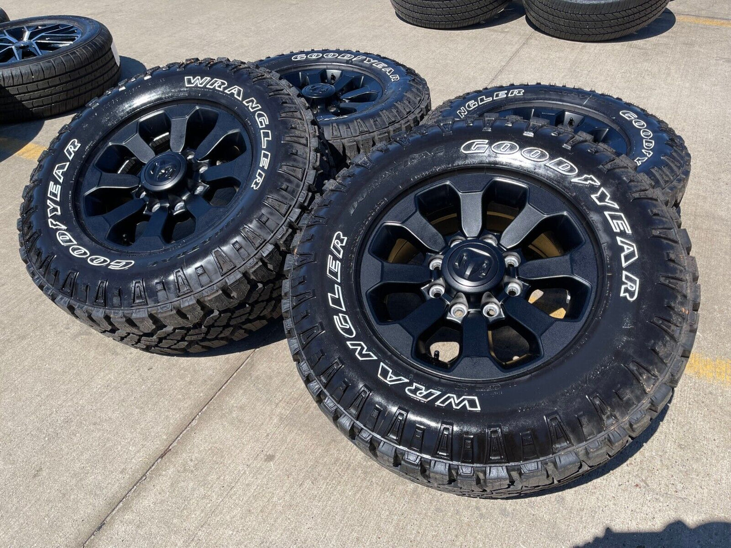 17" Ram 2500 3500 Laramie Power Wagon OEM wheels rims 2599 tires 2024 2025 NEW