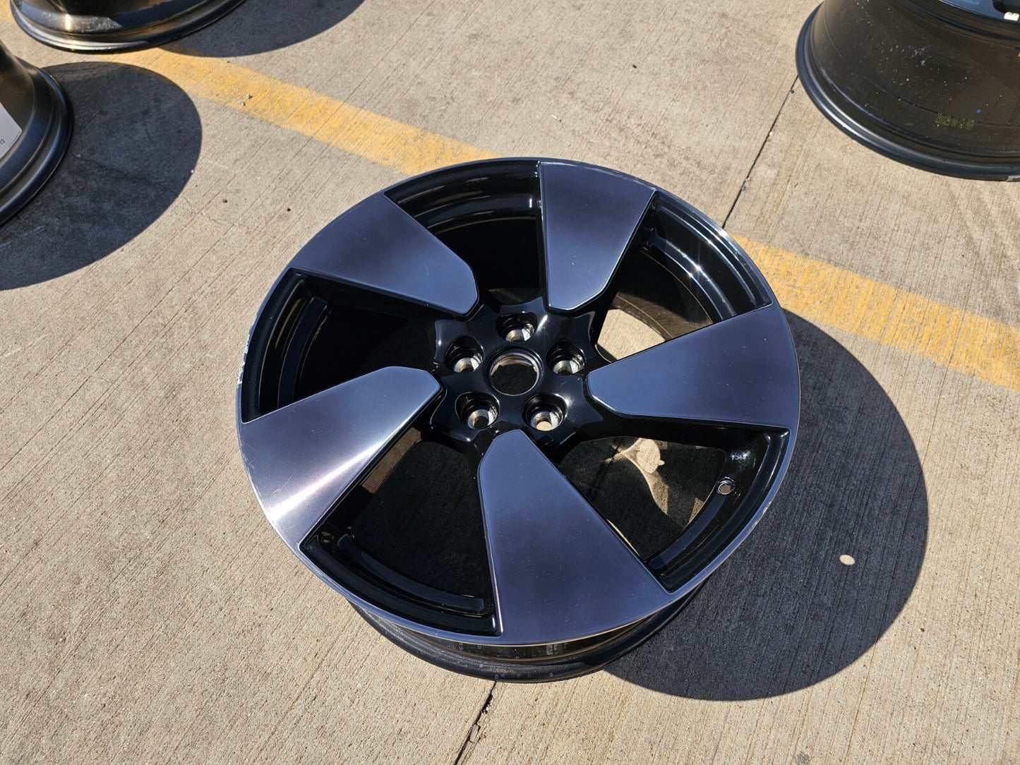21" 21x8.5 Lucid Air OEM Grand Touring black wheel rim FRONT 2023 2024 2025