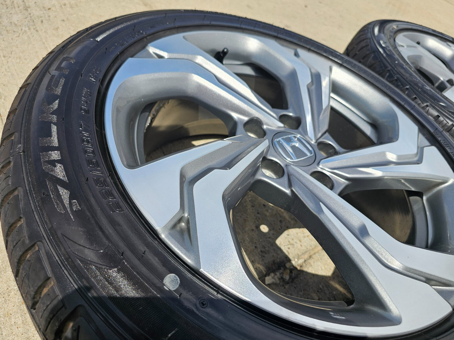 17" Honda Accord OEM wheels rims 64124 Civic HR-V tires