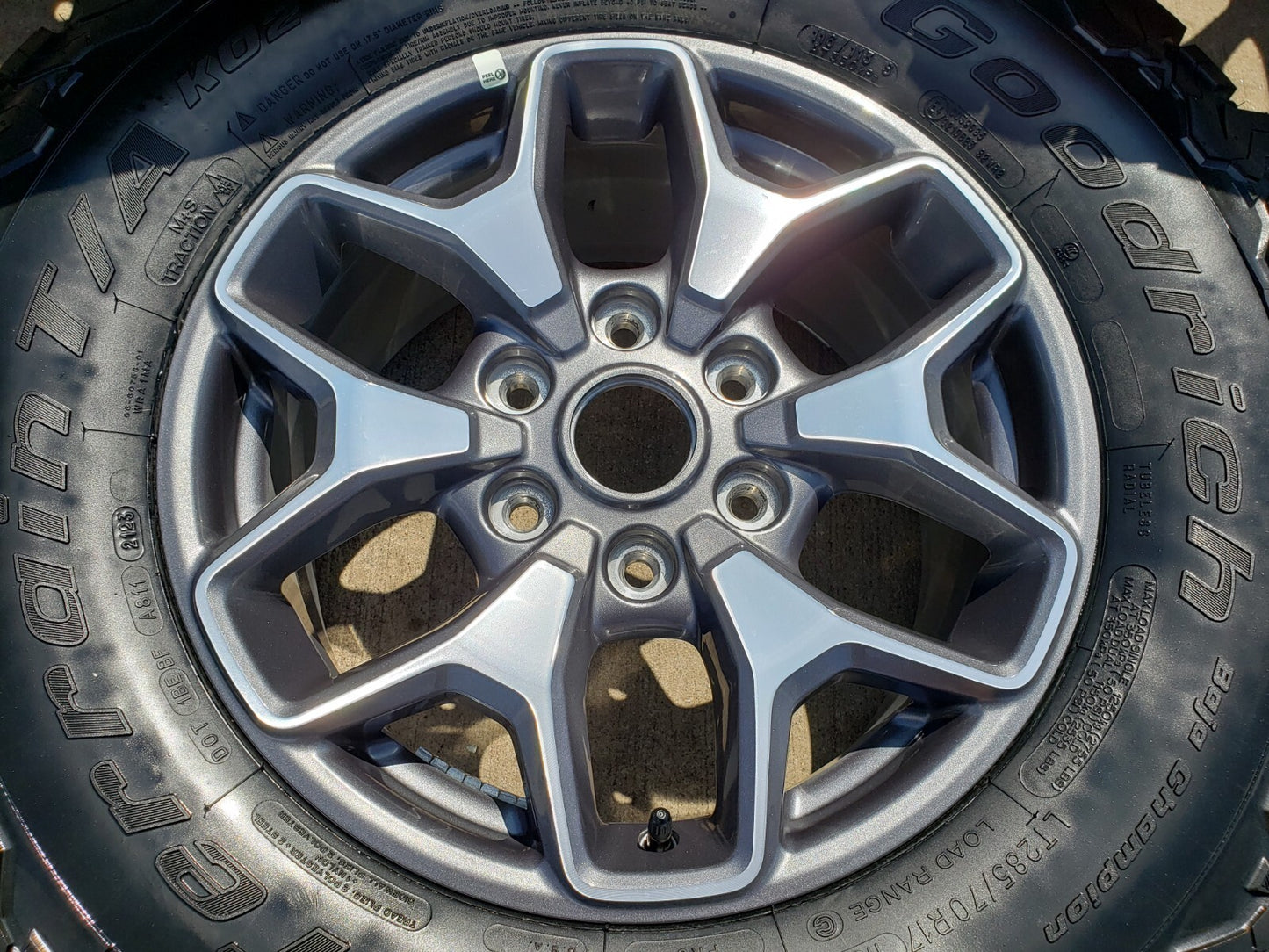 17" Ford Bronco wheels rims SASQUATCH Ranger 95229 10387 BFG 2024 2025 2026 NEW