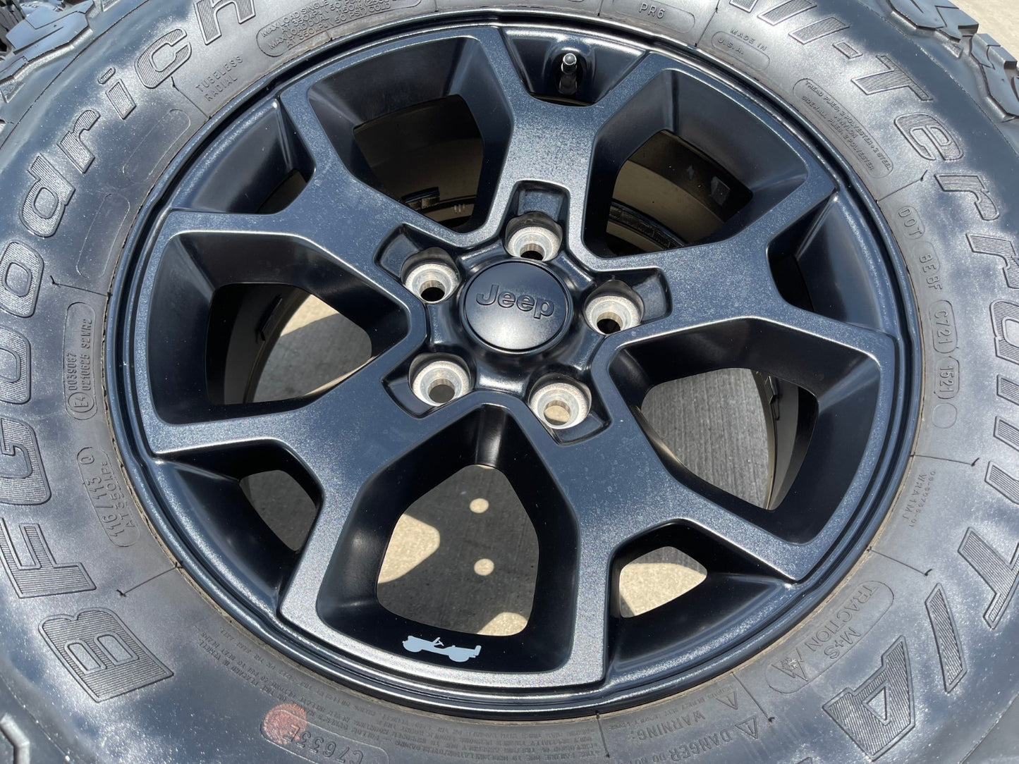17" Jeep Wrangler Rubicon OEM 9218 Black wheels rims Gladiator BFG