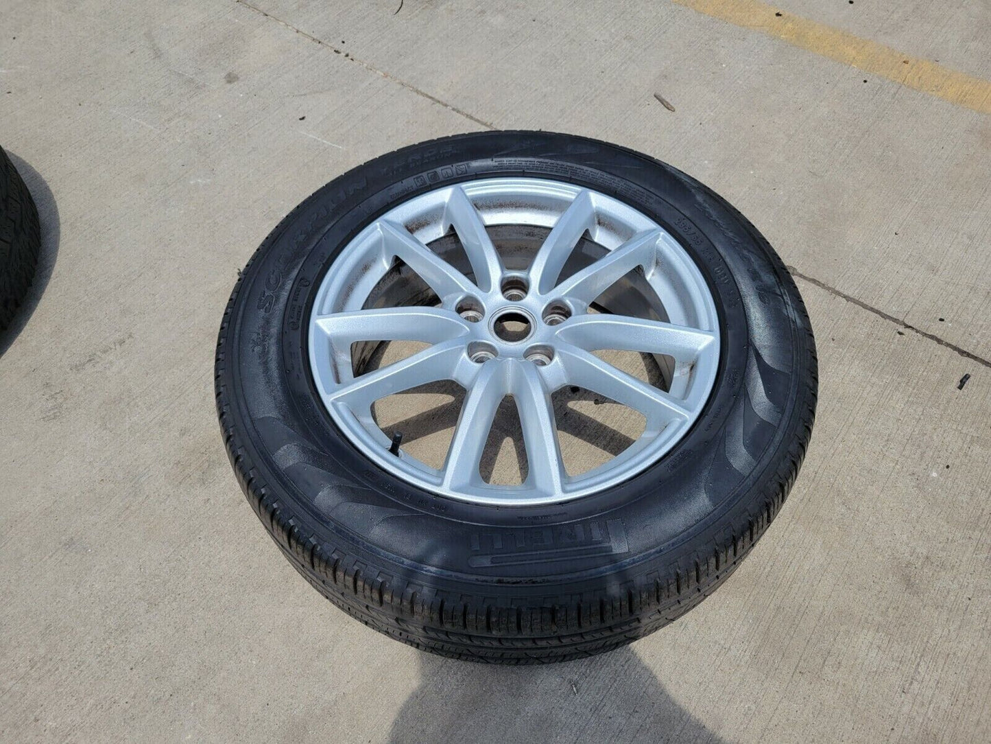19" Range Land Rover OEM wheel rim SPARE 2016 2017 2018 2019 2020 2021 72269
