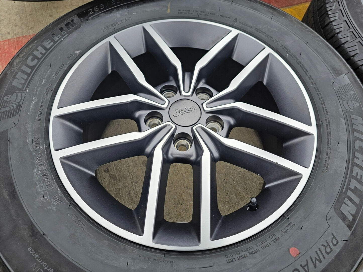 18" Jeep Grand Cherokee Durango OEM 9164 LIMITED wheels rims tires MICHELIN NEW