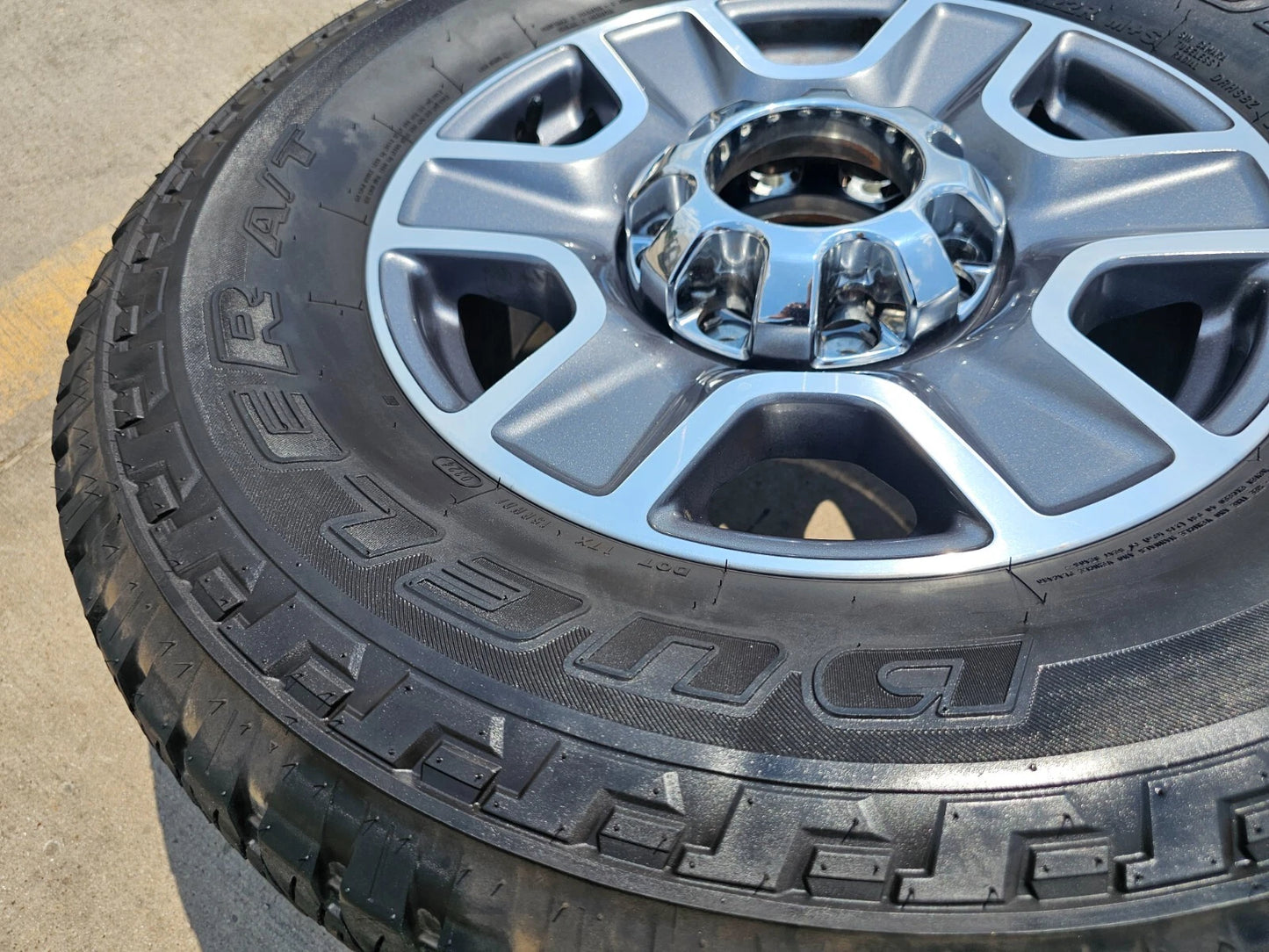 18" Ford F-250 F-350 Lariat FX-4 OEM gray wheels 10298 tires