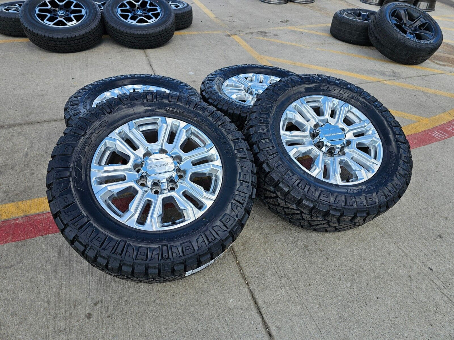 20" GMC Sierra 2500 3500 Denali OEM 5957 wheels rims 2024 2025 tires 35" NEW