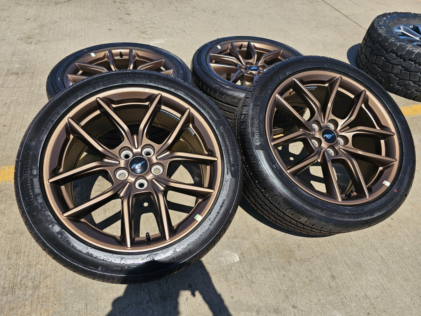 19" Ford Mustang GT Performance Track Pack OEM wheels rims Bronze 2025 TPMS NEW