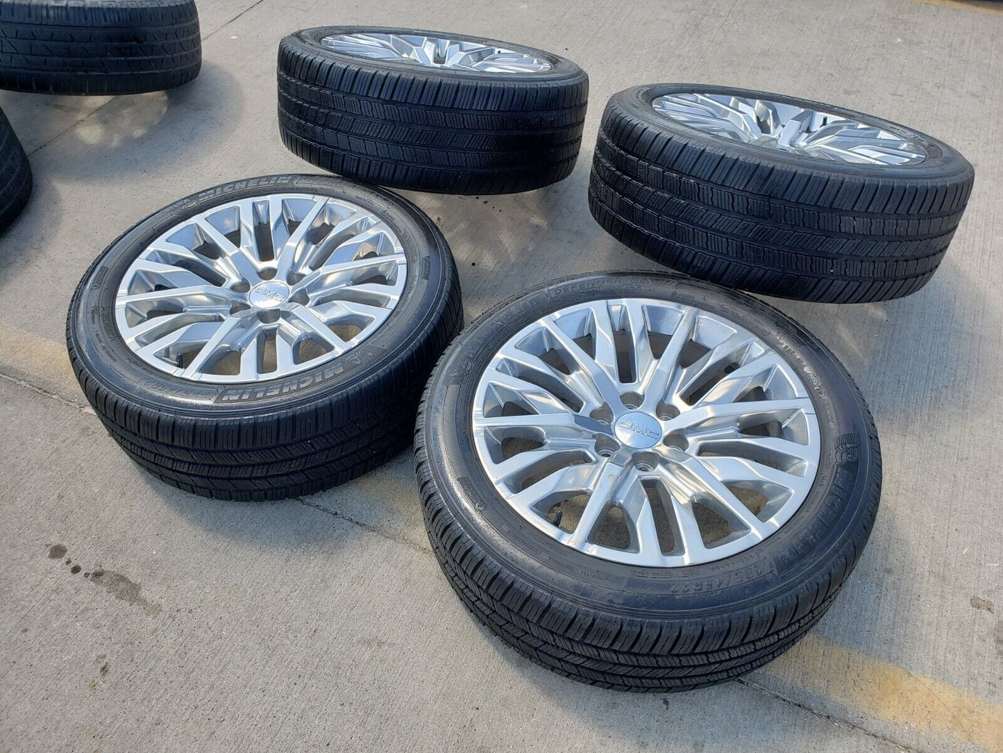 22" GMC Sierra Yukon DENALI Silverado OEM 5921 wheels rims tires