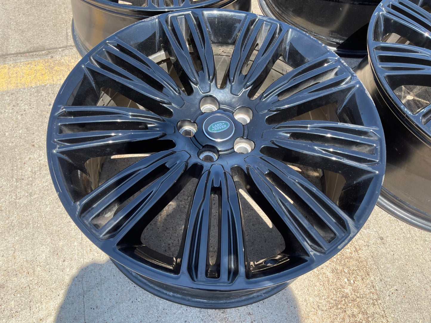 22" Land Rover Range DEFENDER OEM 72328 72331 wheels rims black