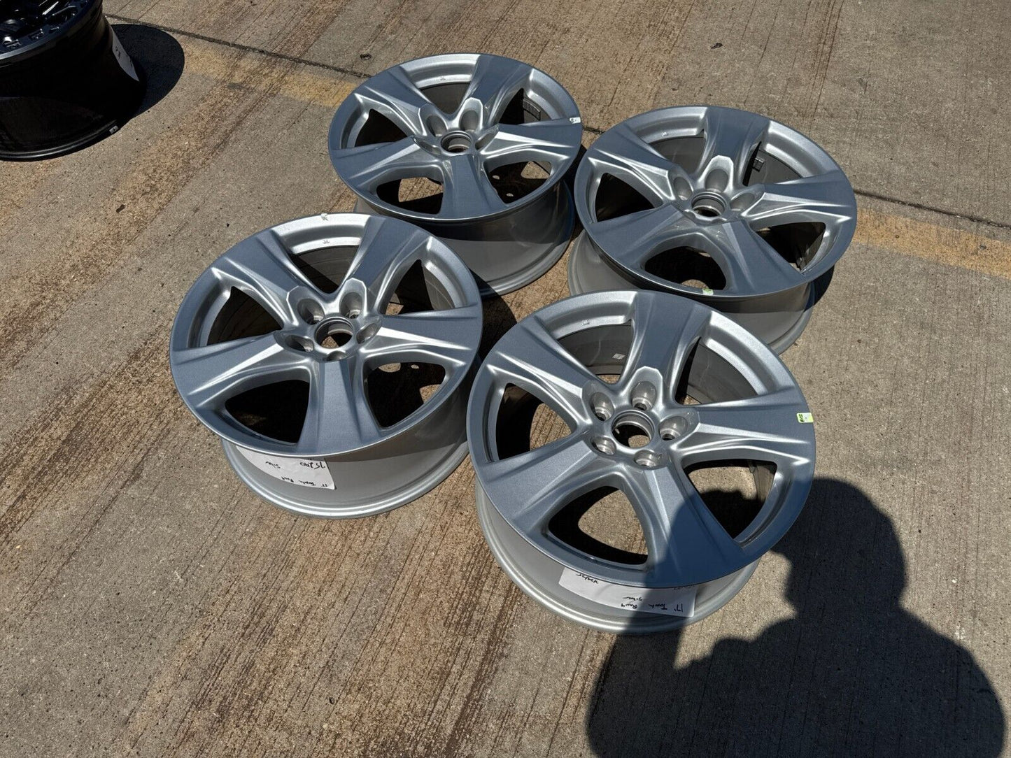 18" Toyota Highlander Rav4 RX350 OEM 75263 wheels rims 2022 2023 2024 2025 NEW