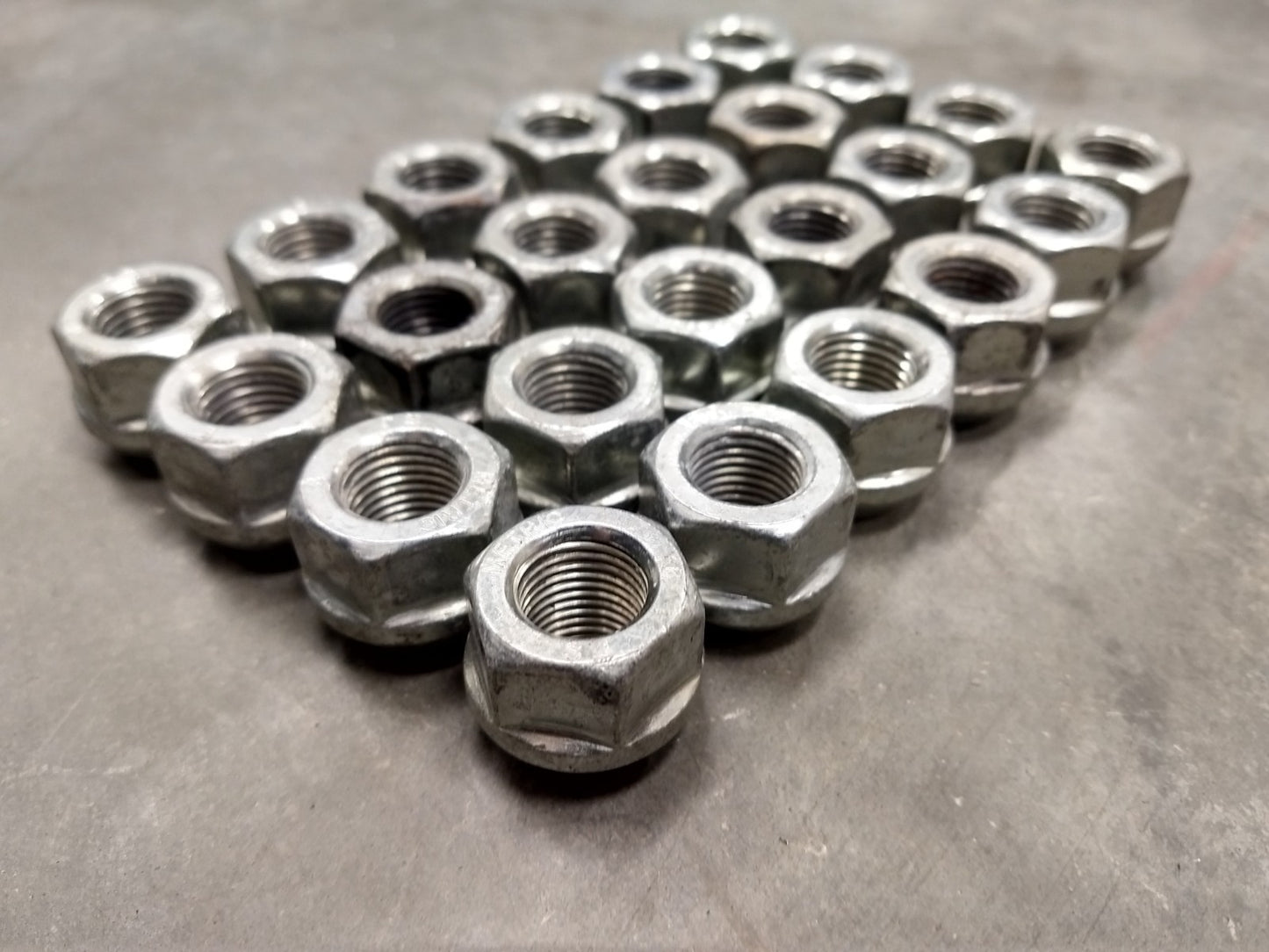 (24) 14x1.5 OEM GM lug nuts open end 1500 Chevy Silverado GMC Cadillac 1999-2026