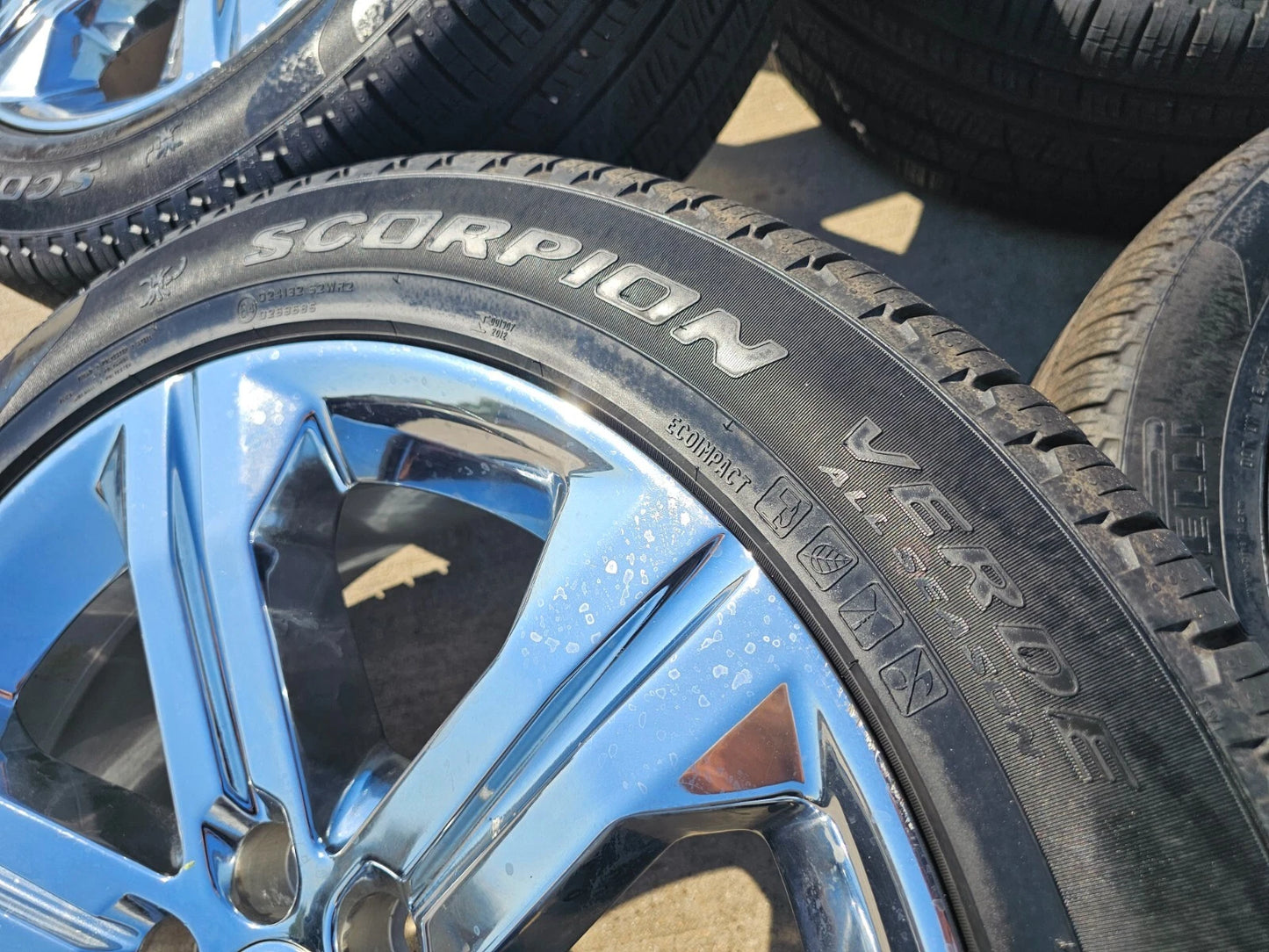 22" GMC Yukon Tahoe Chevy OEM CHROME wheels rims Silverado 5667 tires
