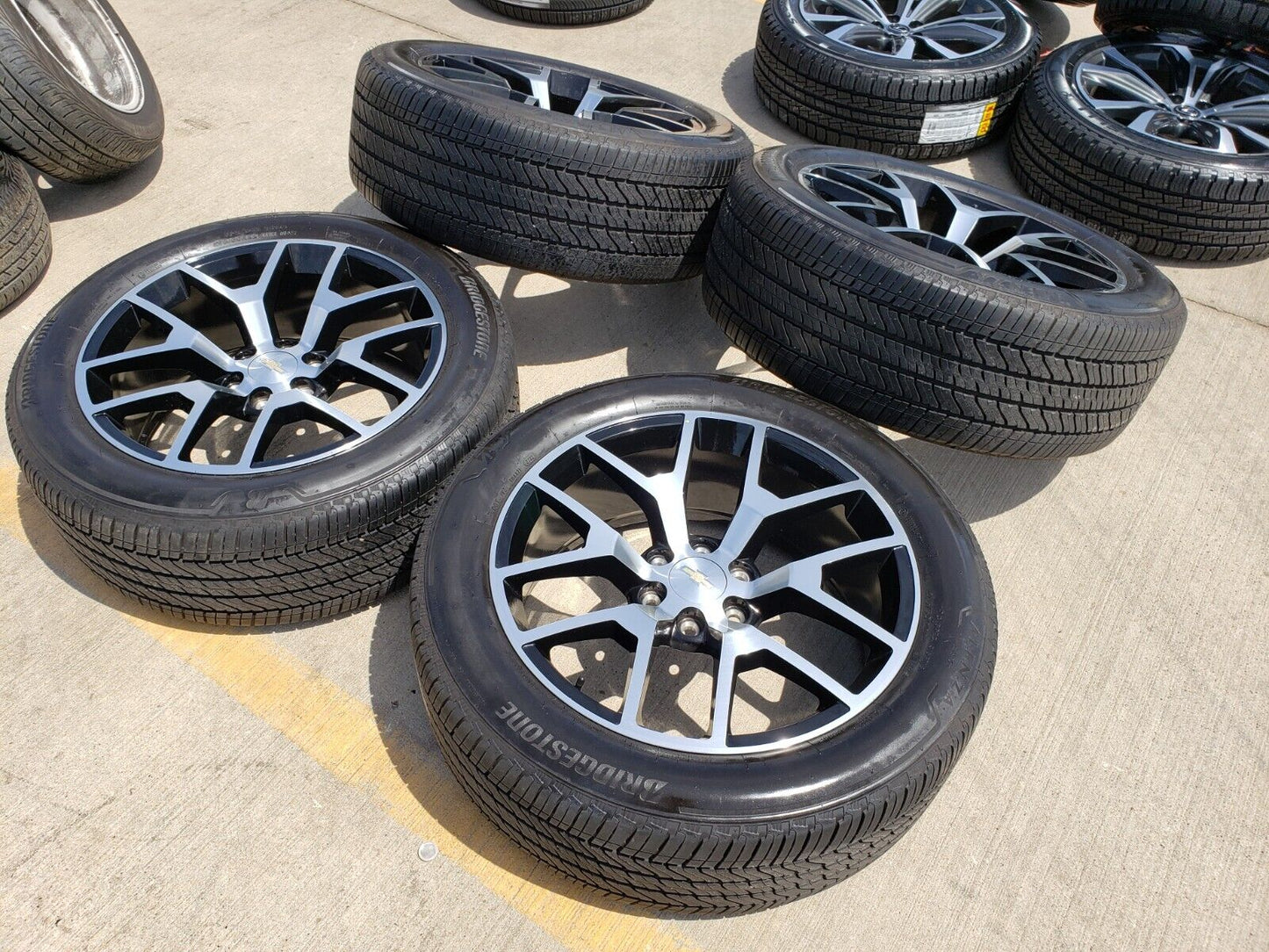 22" GMC Yukon Chevy Tahoe OEM replica wheels rims 5698 tires