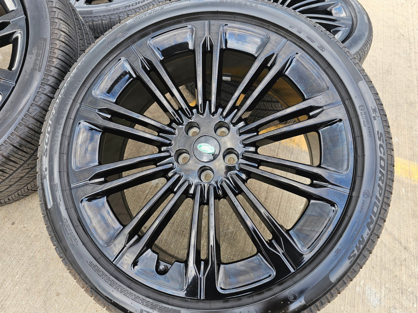 23" Land Rover Range AUTOBIOGRAPHY OEM wheels rims 2023 2024 2025 2026 PIRELLI
