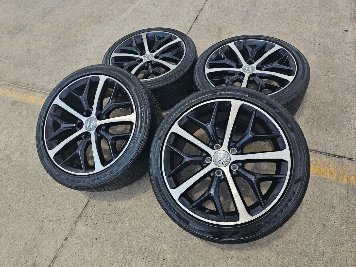 18" Honda Civic OEM wheels rims 63163 HR-V Accord tires