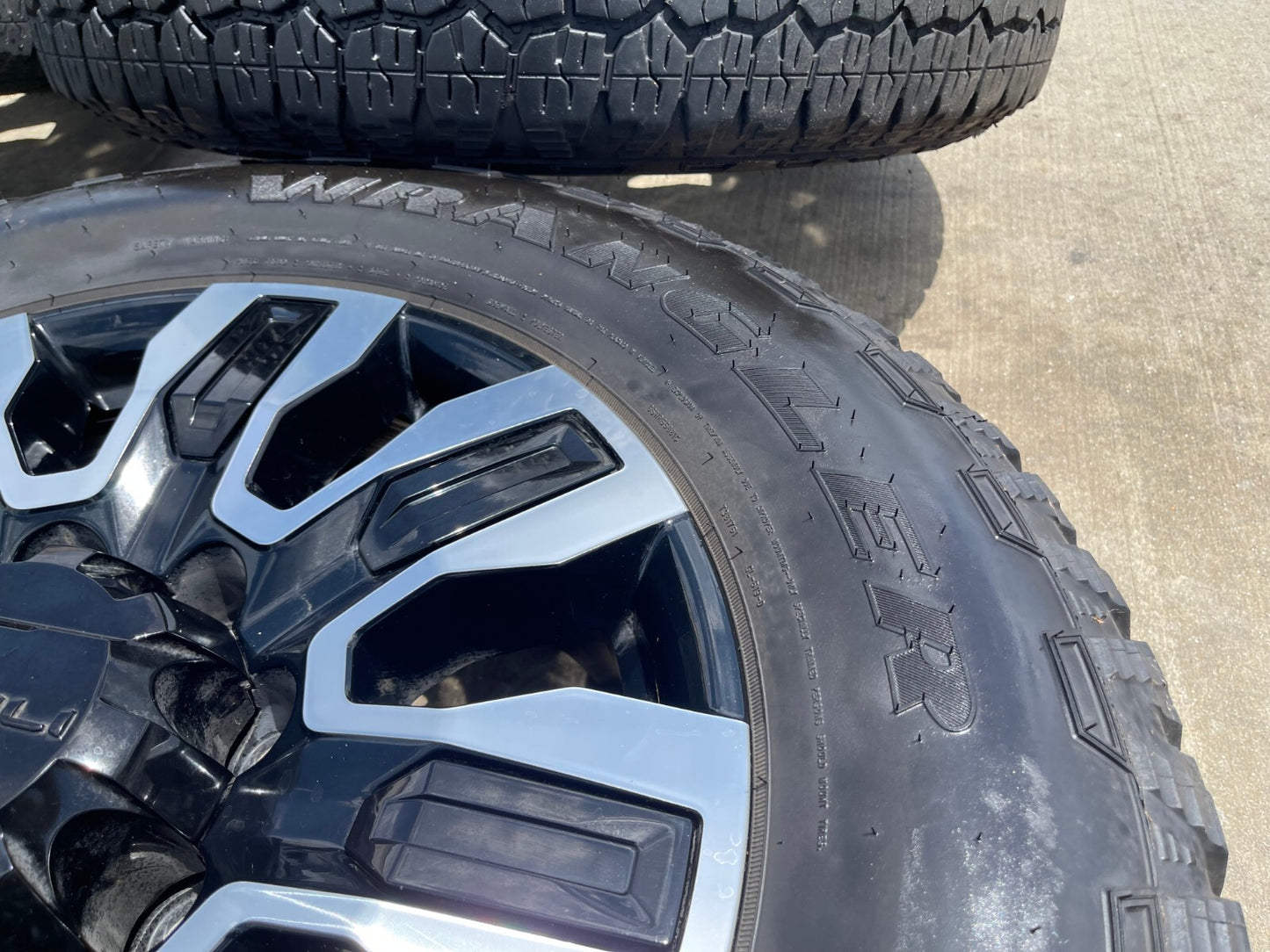 20" GMC Sierra DENALI 2500 3500 OEM wheels rims 5958 Chevy Silverado