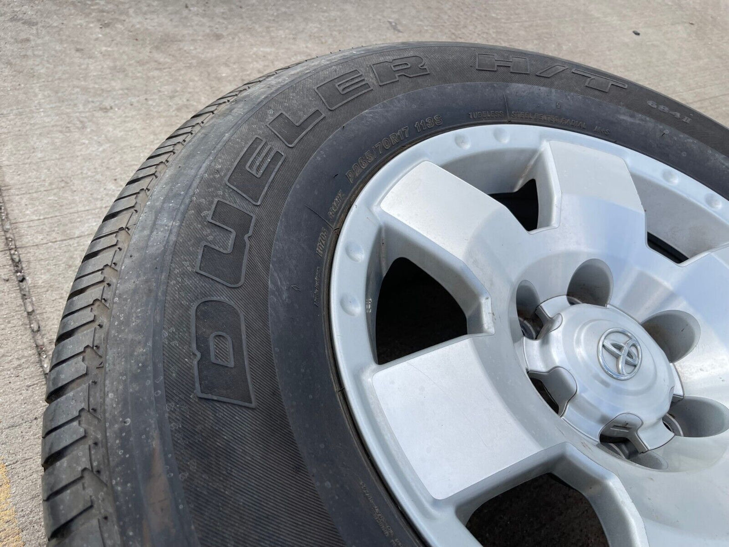 17" Toyota FJ Cruiser Tacoma 4Runner OEM wheel rim 69503 spare