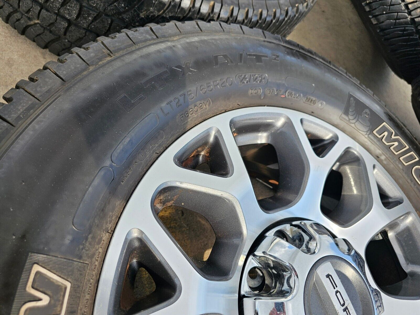 20" Ford F-250 F-350 OEM Lariat wheels rims 10292 tires