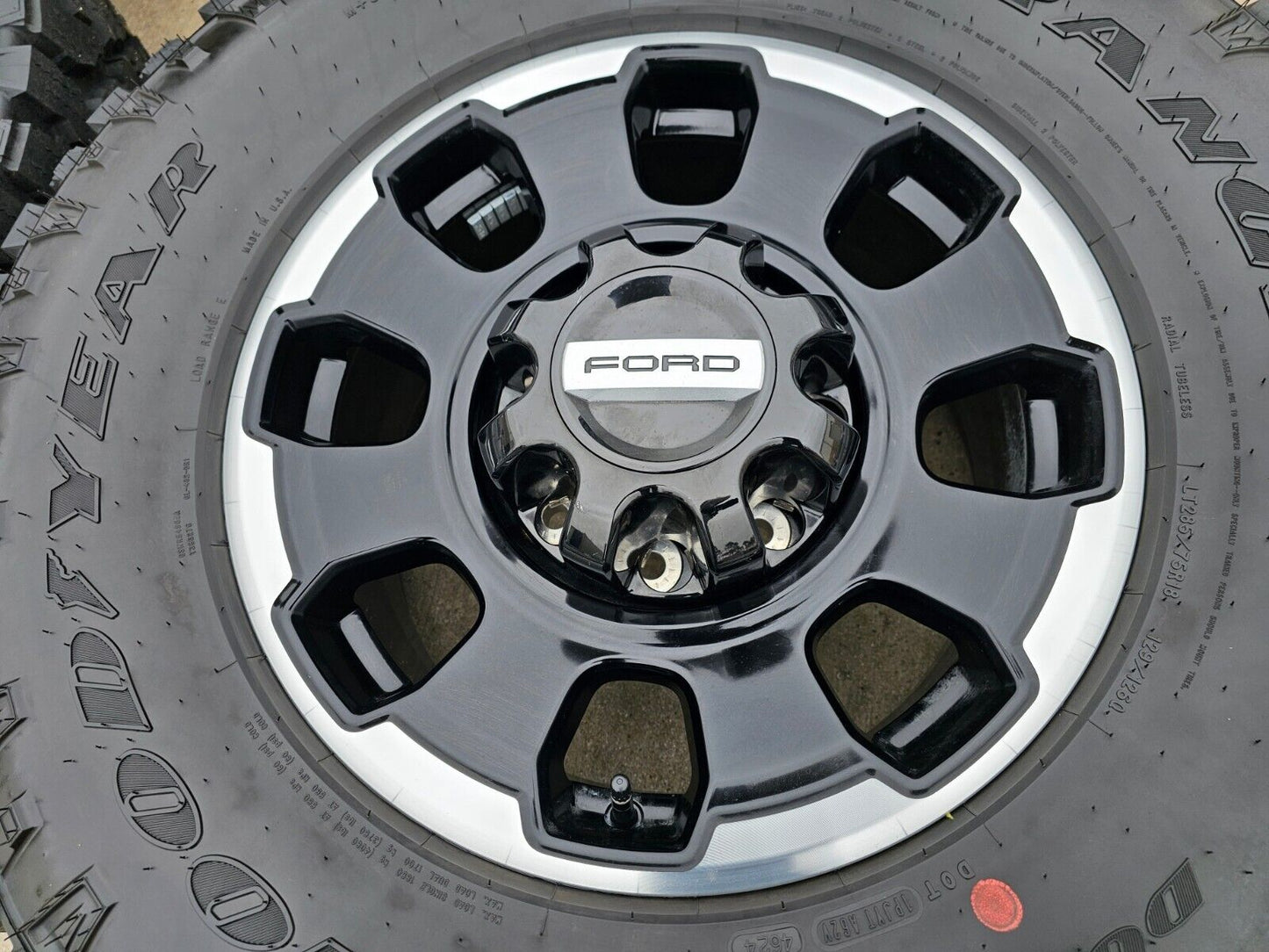 18" Ford F-250 F-350 OEM TREMOR 10482 black rims wheels 2023 2024 2025 NEW