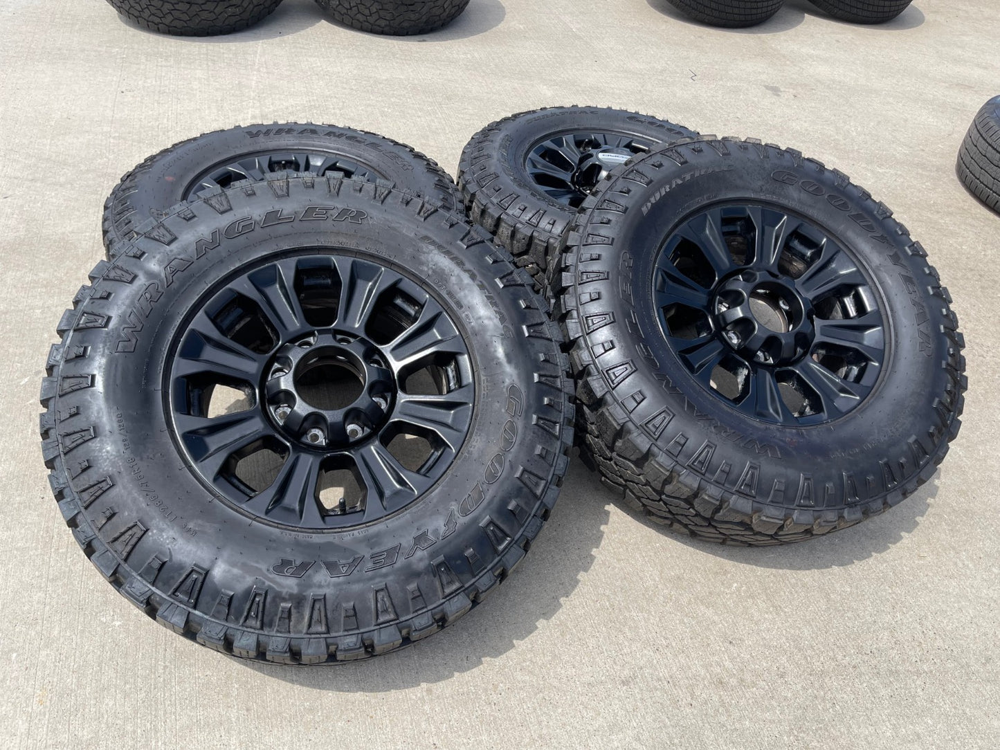 18" Ford F-250 F-350 Tremor OEM 10097 rims wheels DURATRAC A/T tires