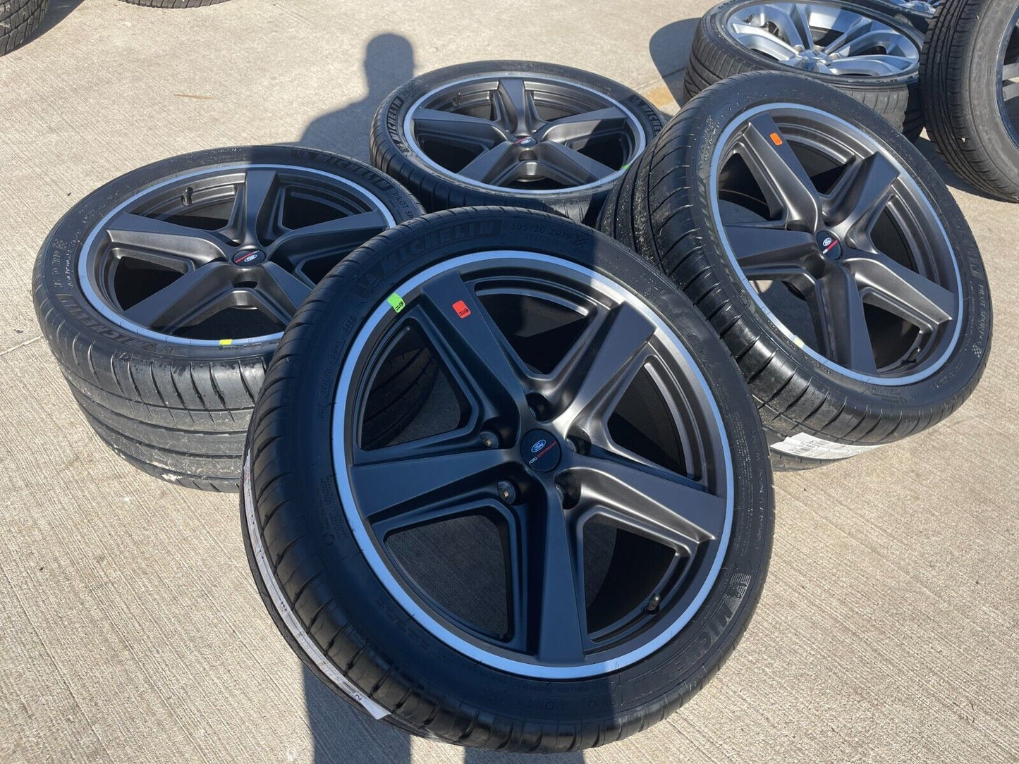 19" Ford Mustang GT Performance OEM wheels rims Mach 1 2021 2022 2023 2024 NEW