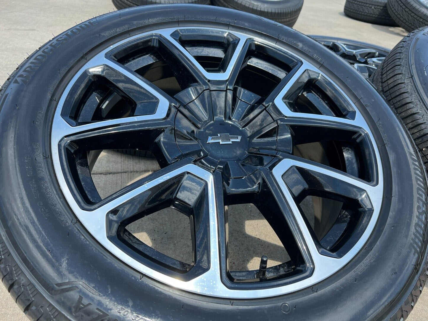 22" Chevy Tahoe Suburban RST OEM 14035 wheels rims Silverado NEW