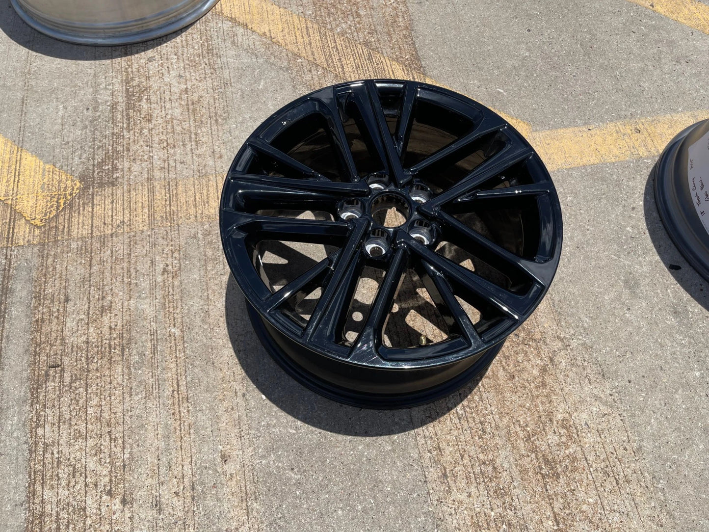 18" Toyota Camry XSE OEM 95968 wheel rim 2022 2023 2024 2025 2026