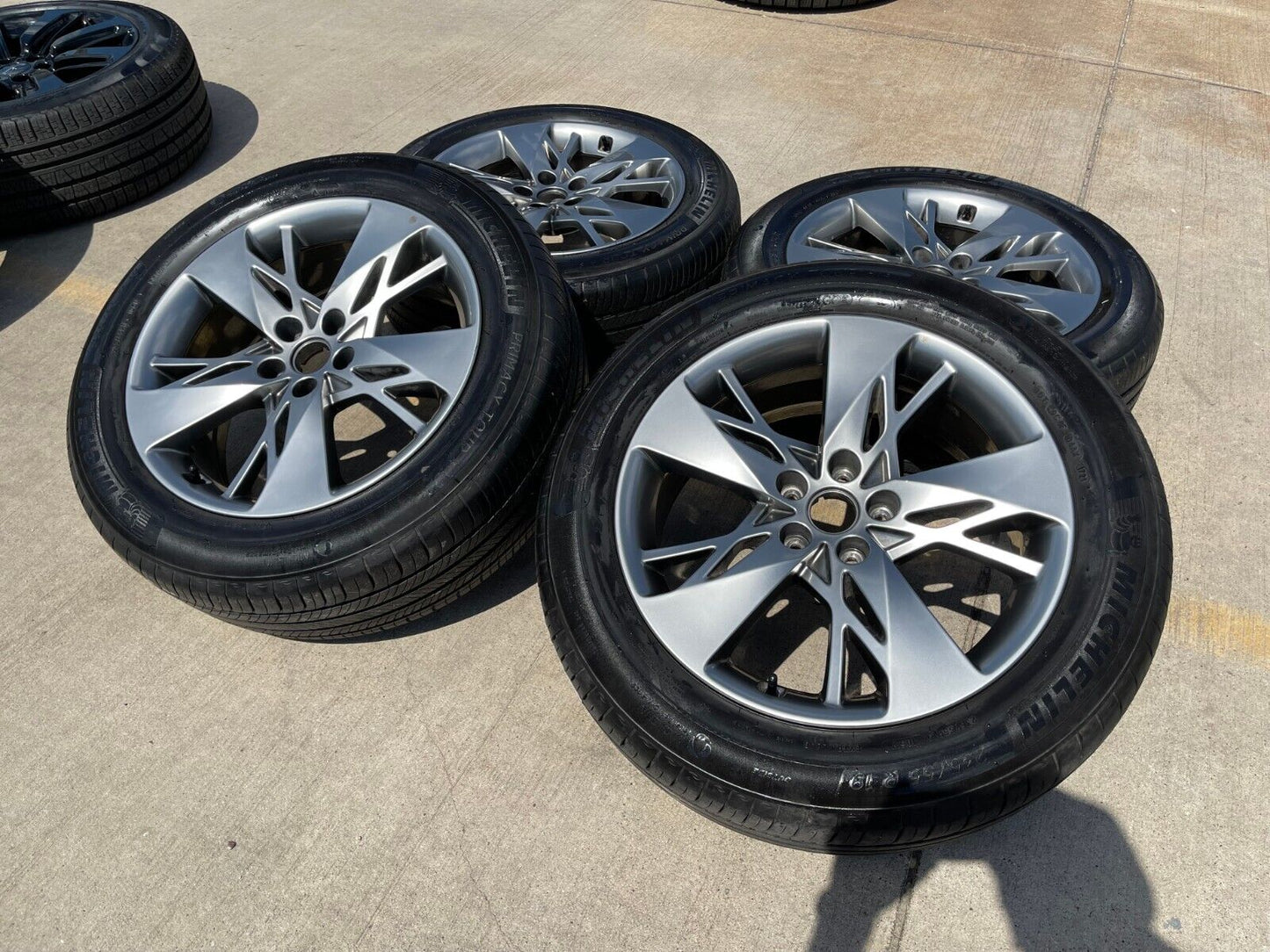 19" Hyundai Genesis GV70 GV80 GV90 OEM 71039 wheels rims 2022 2023 2024 2025