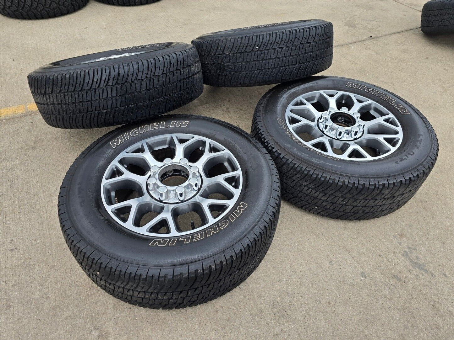20" Ford F-250 F-350 OEM Lariat wheels rims 10292 tires 2021 2022 2023 2024 2025