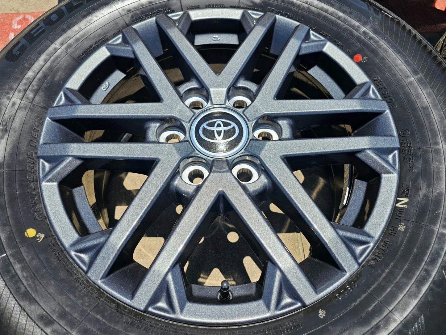 18" Toyota Tundra Sequoia OEM wheels rims GRAY 75281 LX600 2024 2025 NEW
