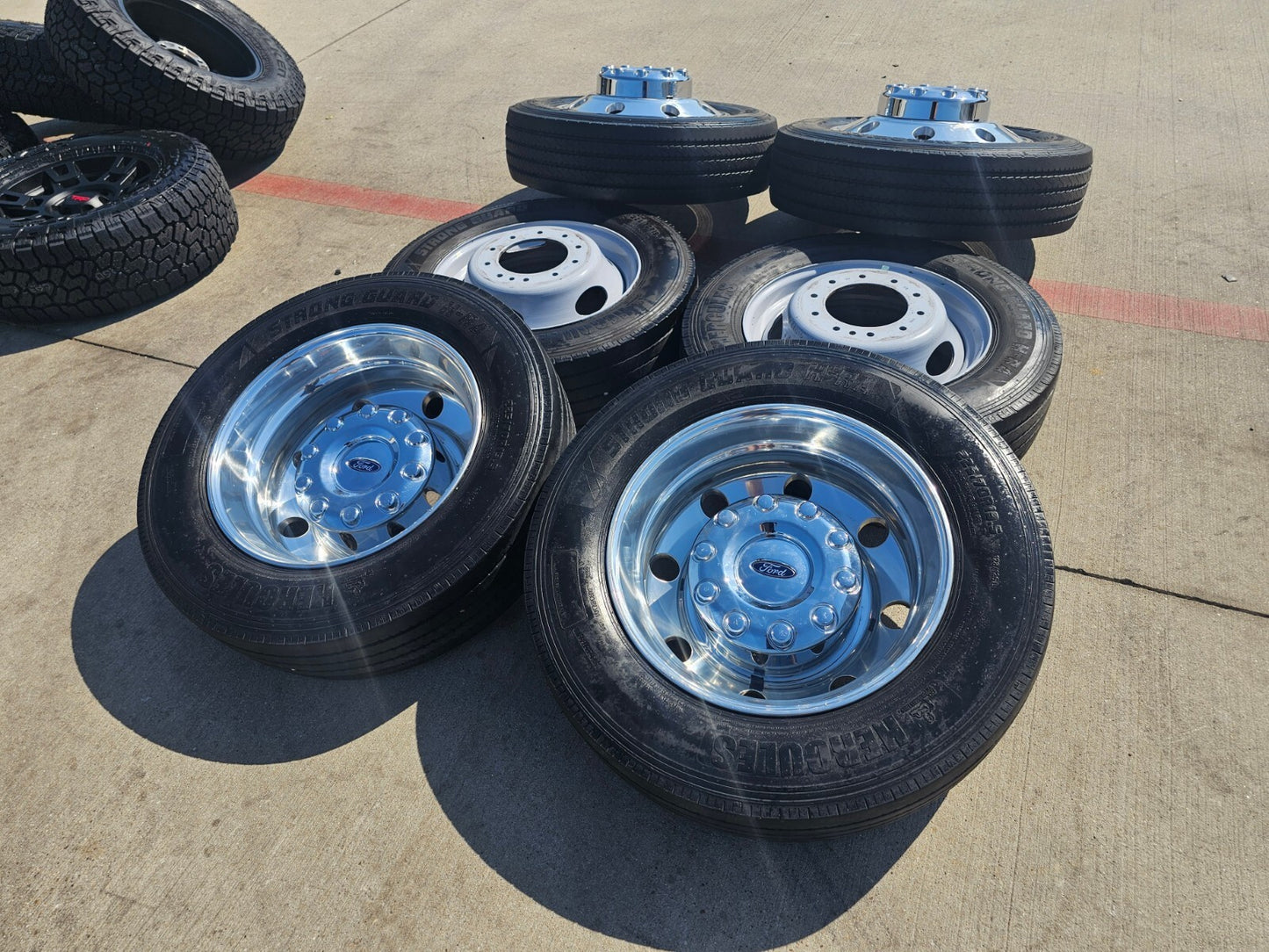 19.5" Ford F-450 Dually F-550 rims wheels RAM 4500 10x225 OEM tires HERCULES