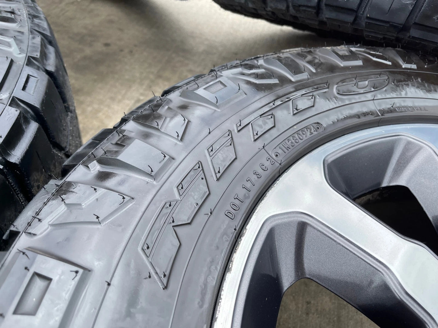20" Dodge Ram 2500 3500 OEM wheels rims 2698 2699 tires NITTO RIDGE GRAPPLER