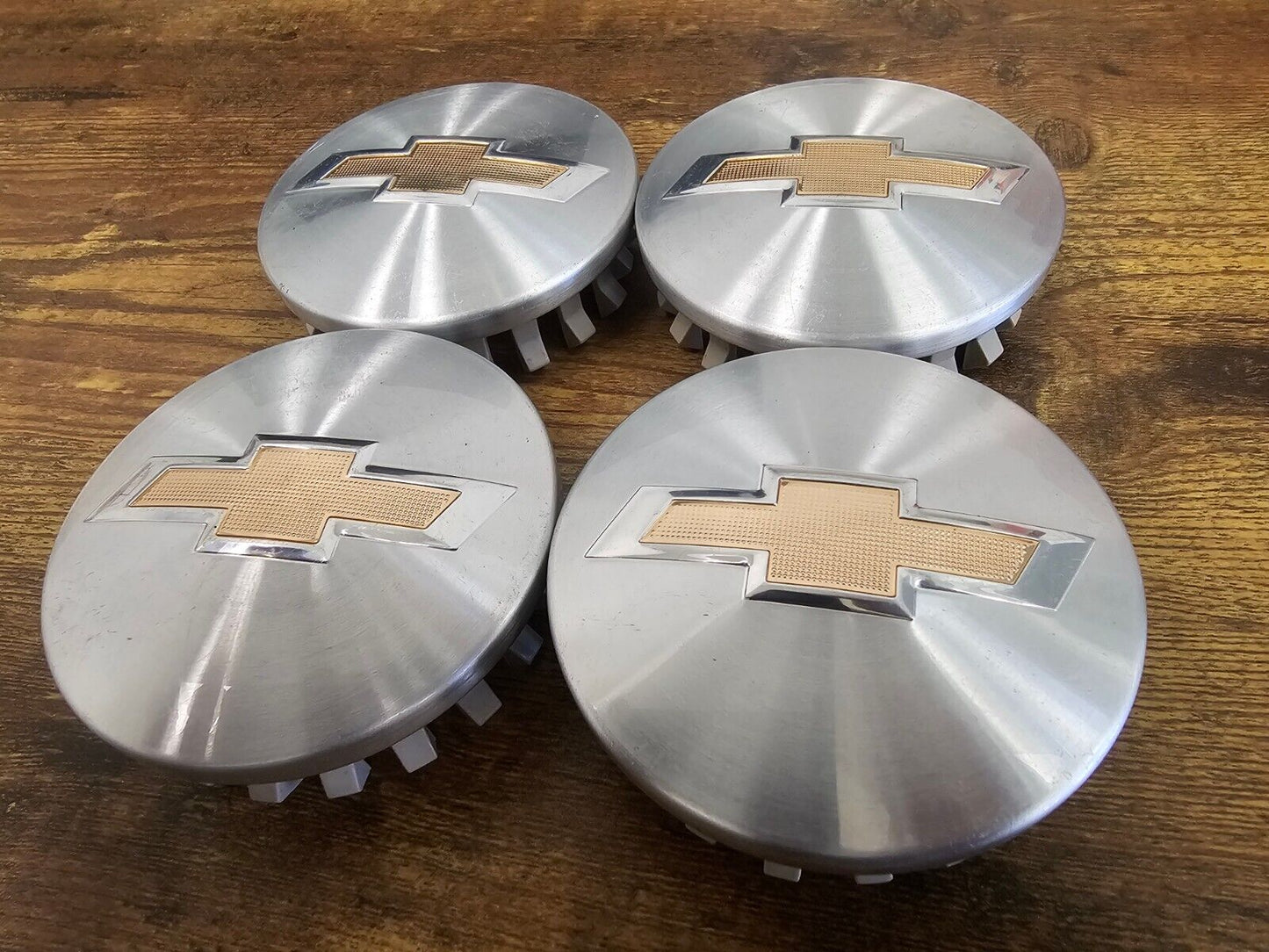 (4) 3.25" Chevy Silverado 1500 Tahoe Suburban OEM center caps C5652 83MM