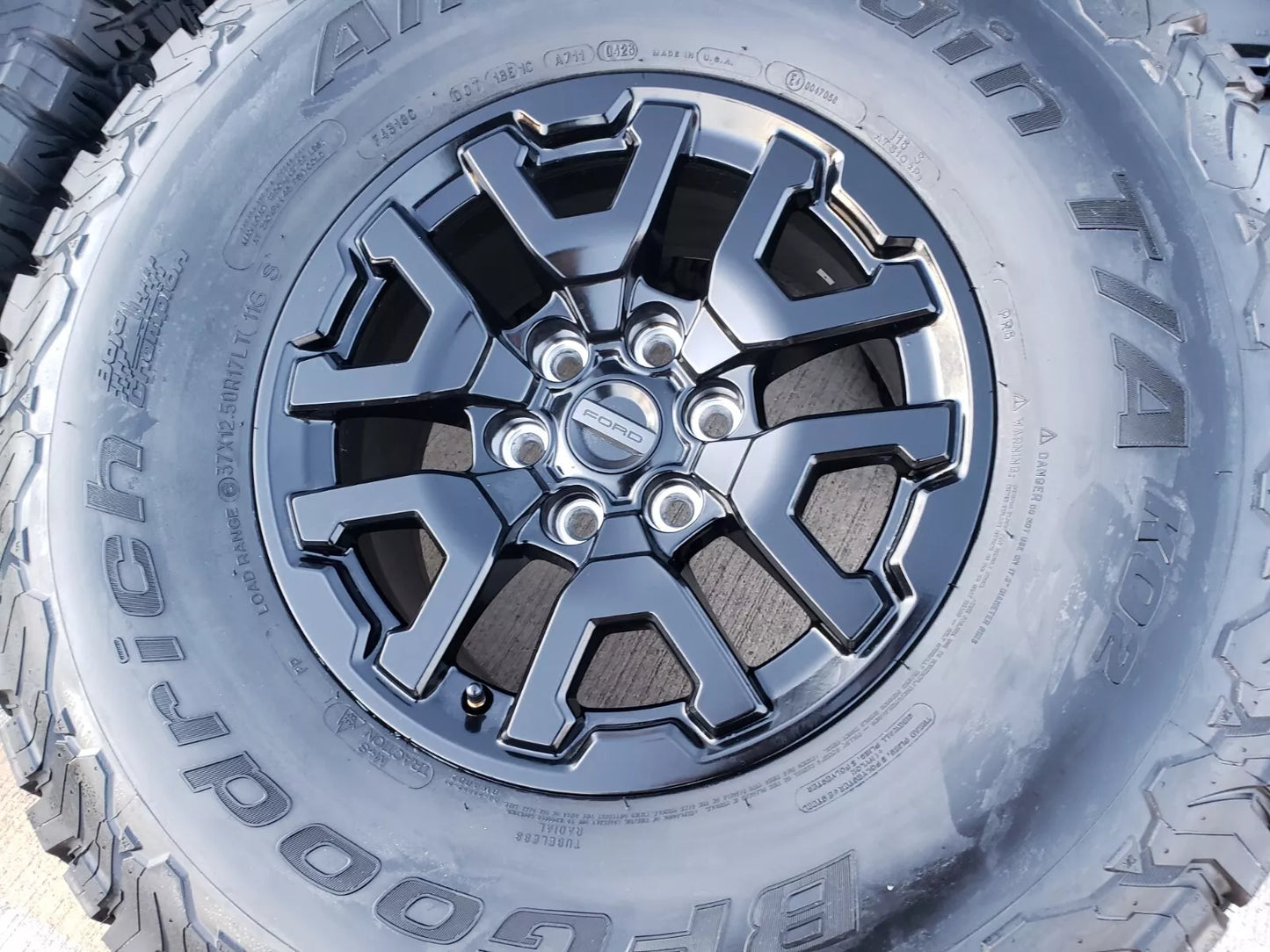 17" Ford F-150 Raptor Bronco OEM rims wheels BFG 10461 tires 2024 2025 BFG NEW