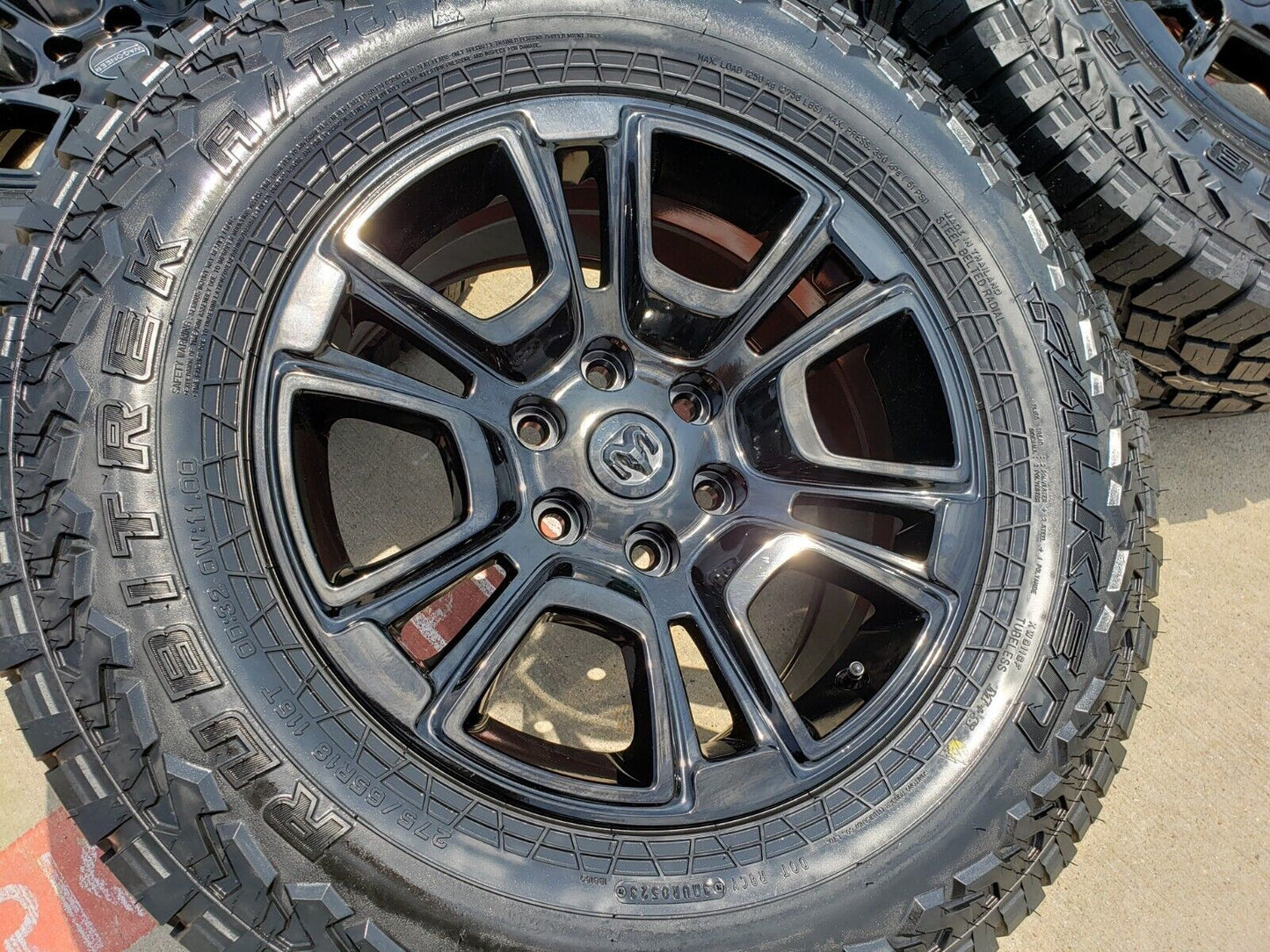 18" Dodge Ram 1500 Jeep Grand Wagoneer OEM 95374 wheels rims tires 2023 2024 NEW
