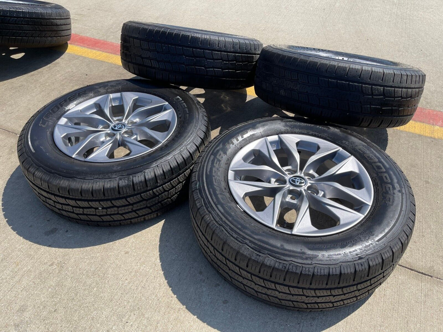 17" Toyota Sienna OEM wheels rims 69143 Rav4 CH-R tires 2021 2022 2023 2024 2025