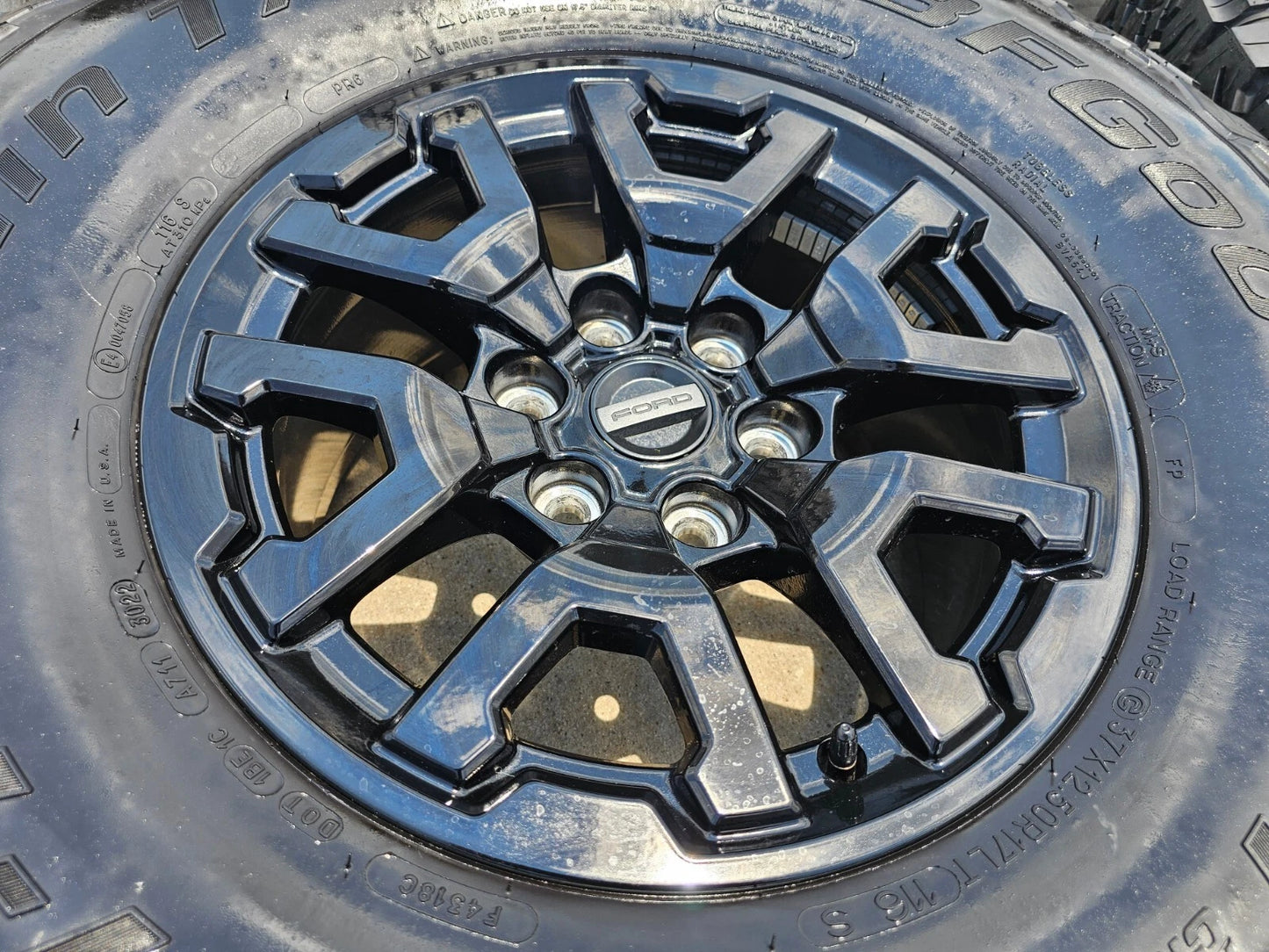17" Ford F-150 Raptor Bronco OEM rims wheels 10461 tires 37" BFG NEW