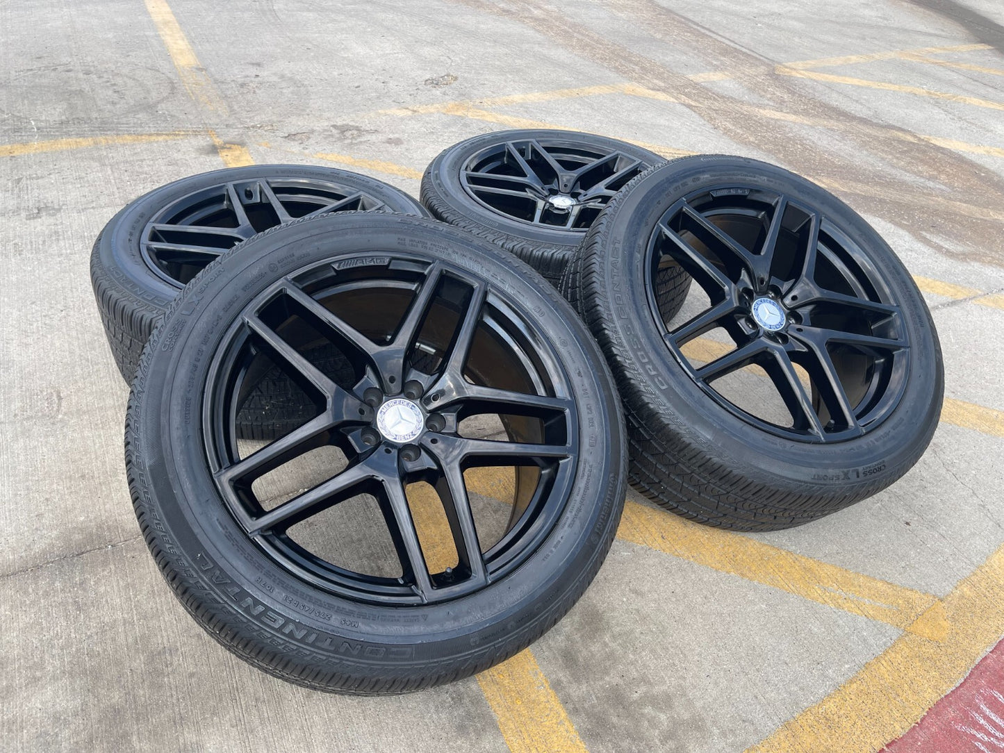 21" Mercedes GLE AMG OEM black wheels rims 85491 85490 tires