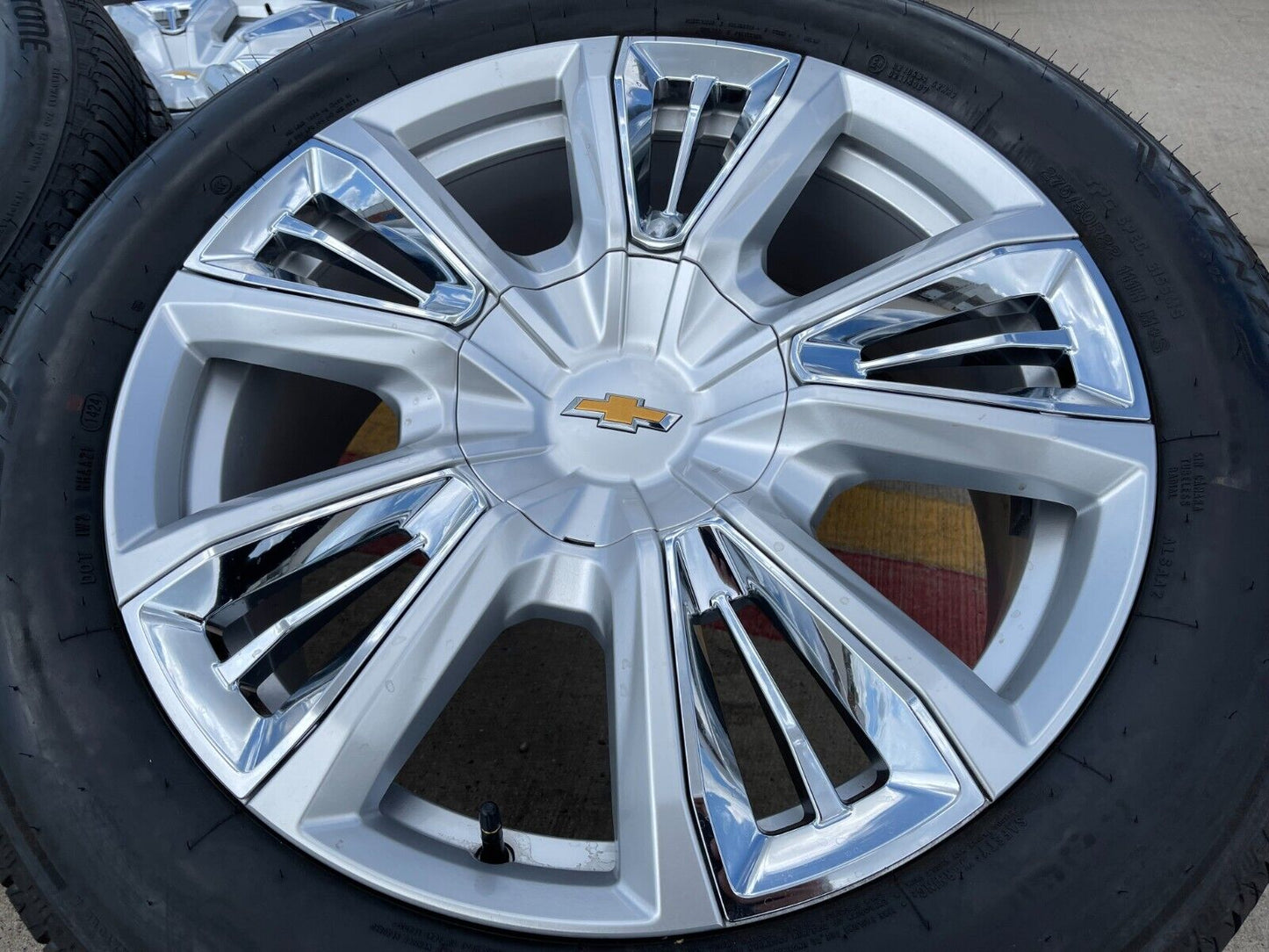 22" Chevy Tahoe RST OEM wheels rims 14046 96951 Silverado Suburban NEW
