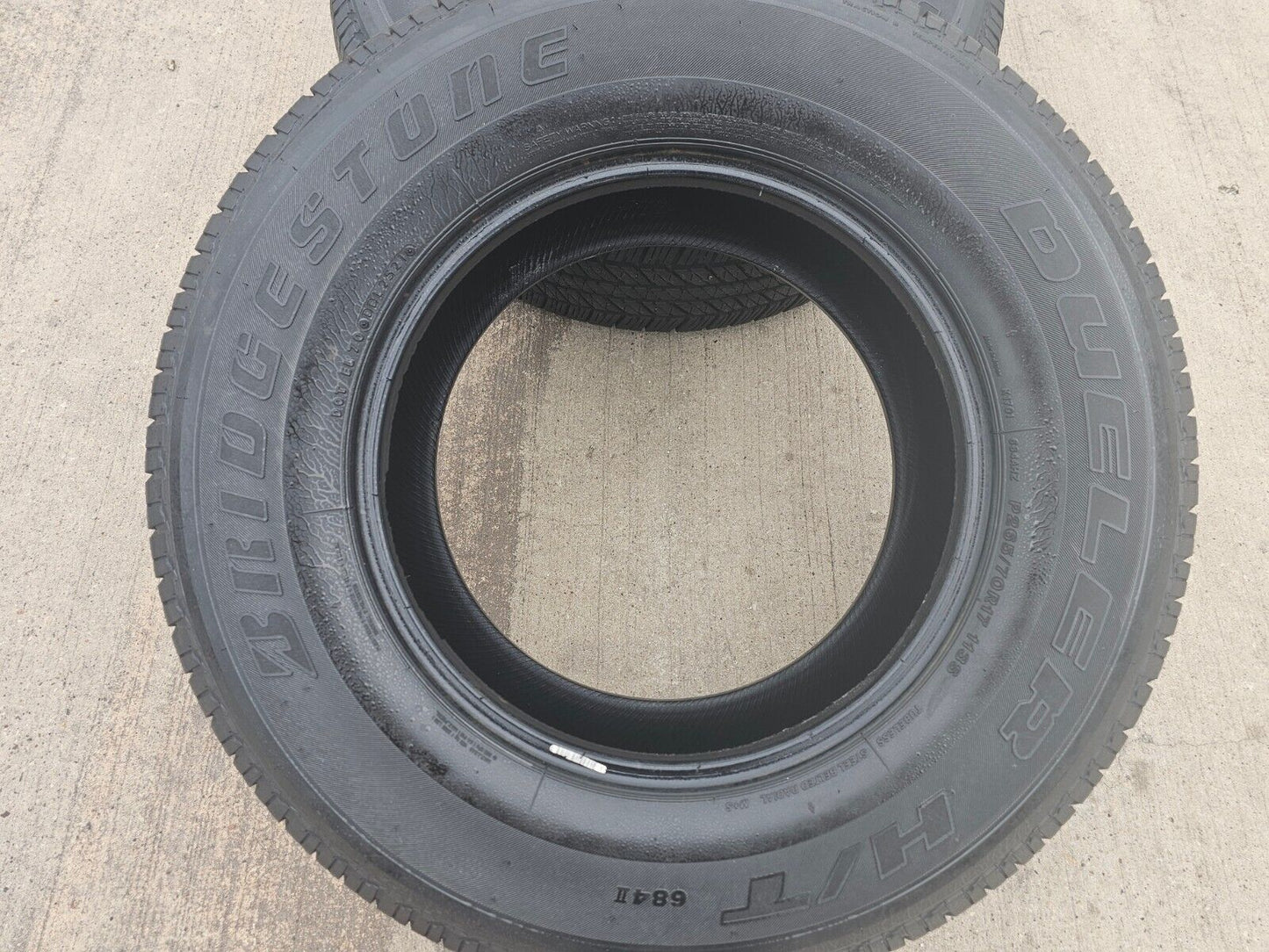 265/70/17 Bridgestone Dueler H/T 684 II tire spare 113S