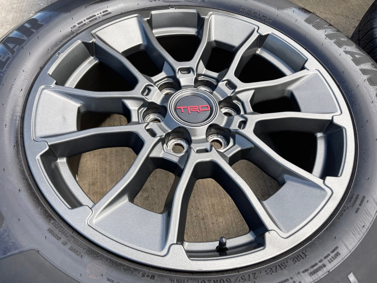 20" Toyota Tundra TRD OEM wheels rims 95314 65196 75276 Sequoia 2024 2025 GRAY