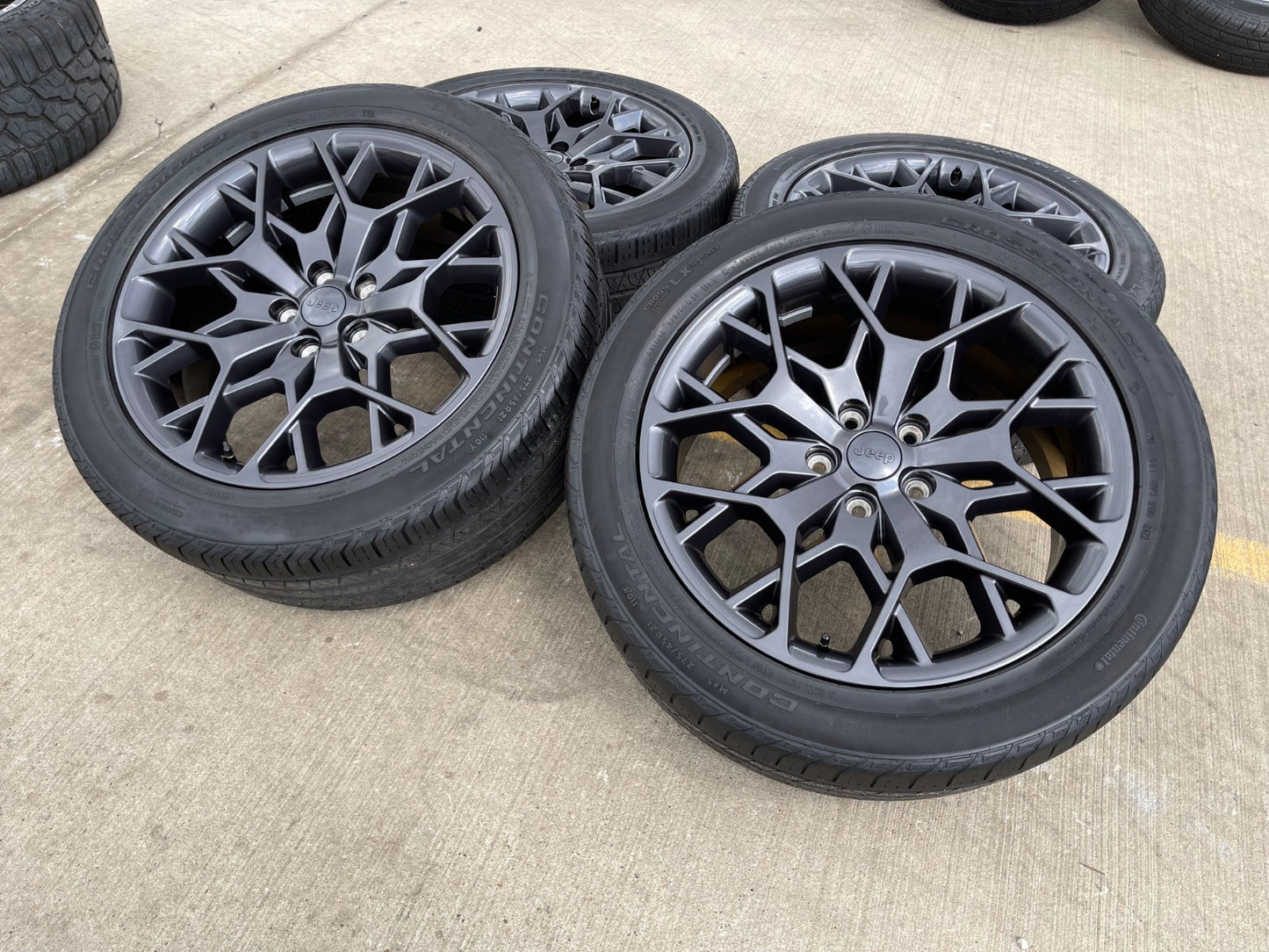 21" Jeep Grand Cherokee L Summit OEM 9291 wheels rims tires 2023 2024 2025 2026
