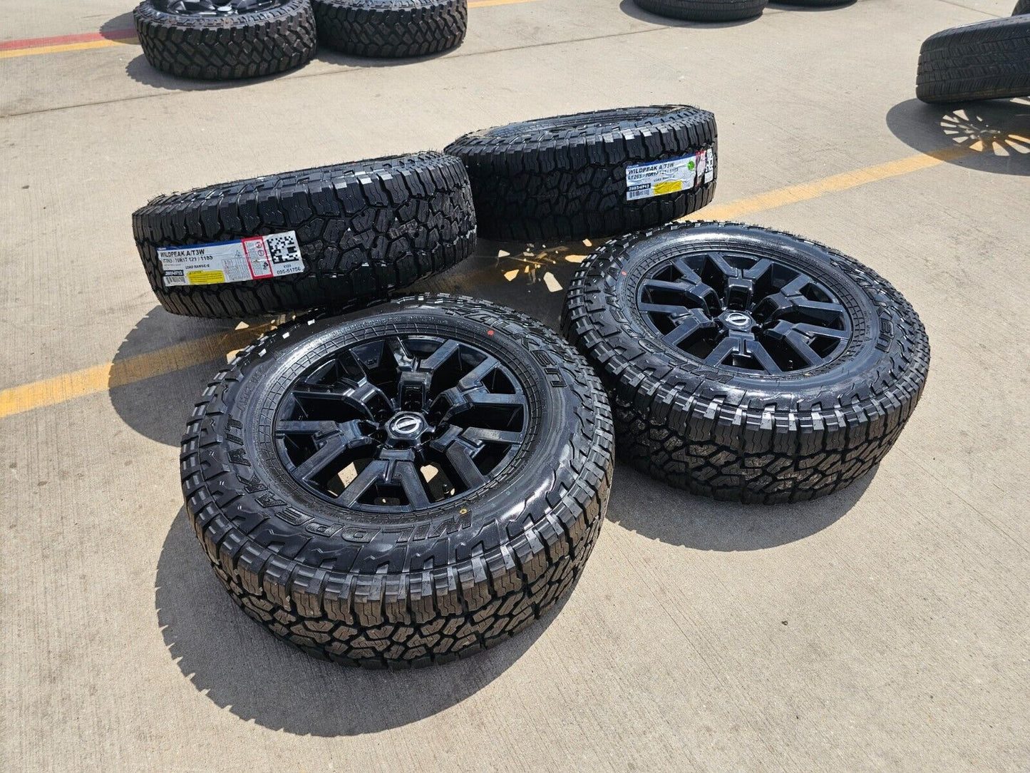 17" Nissan Frontier OEM Desert Runner 62832 wheels rims tires 2023 2024 2025 NEW