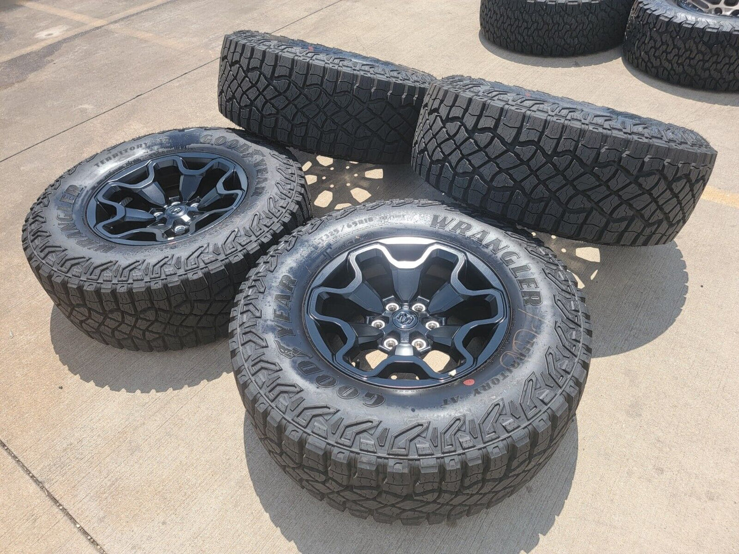 18" Dodge Ram 1500 TRX Black OEM 66002 wheels rims 33" tires 2022 2023 2024 NEW