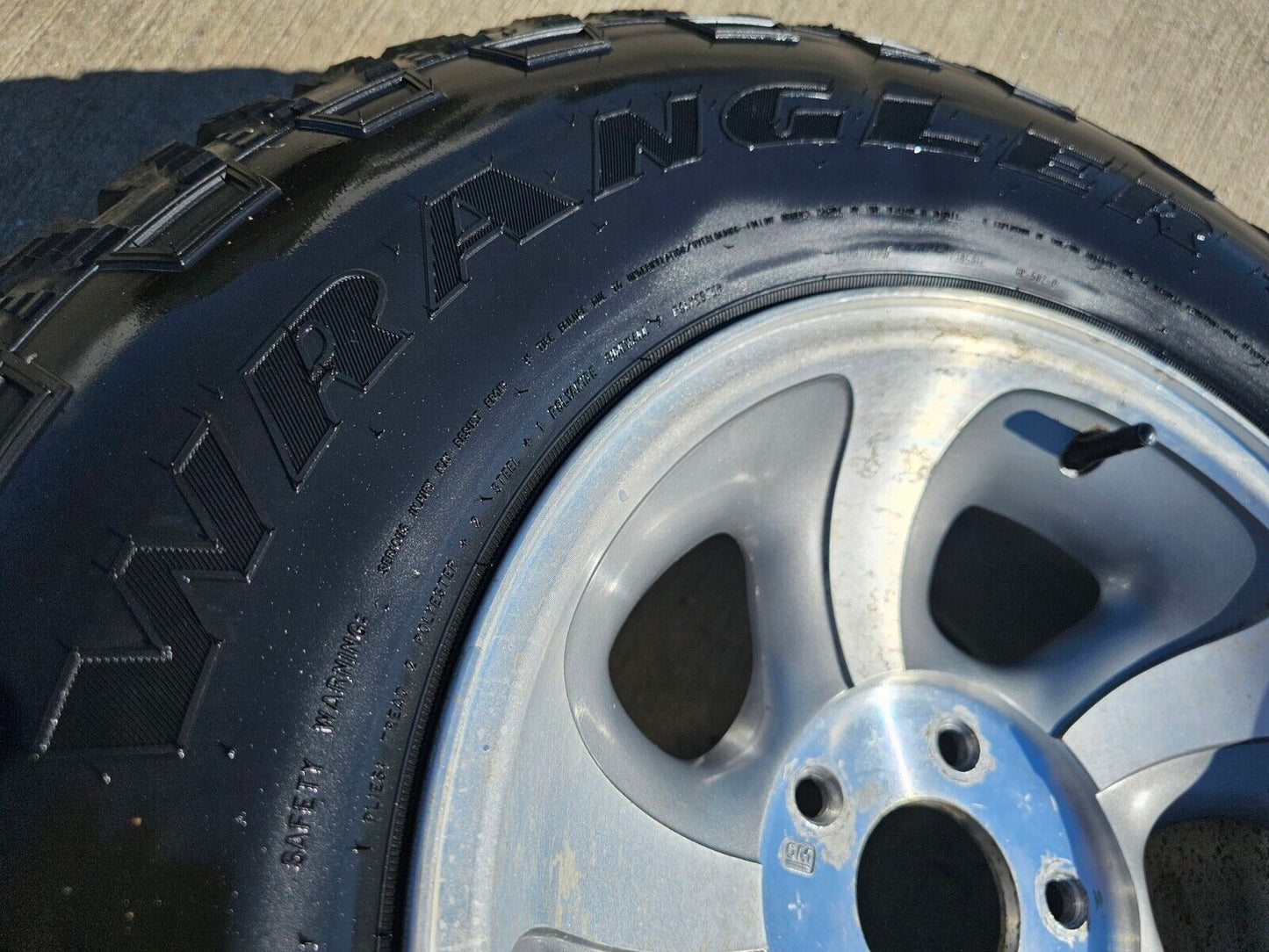 15" Chevy S10 Blazer Chevy wheels rims 5063 GMC NEW tires 5x120 5x4.75 2000 2004