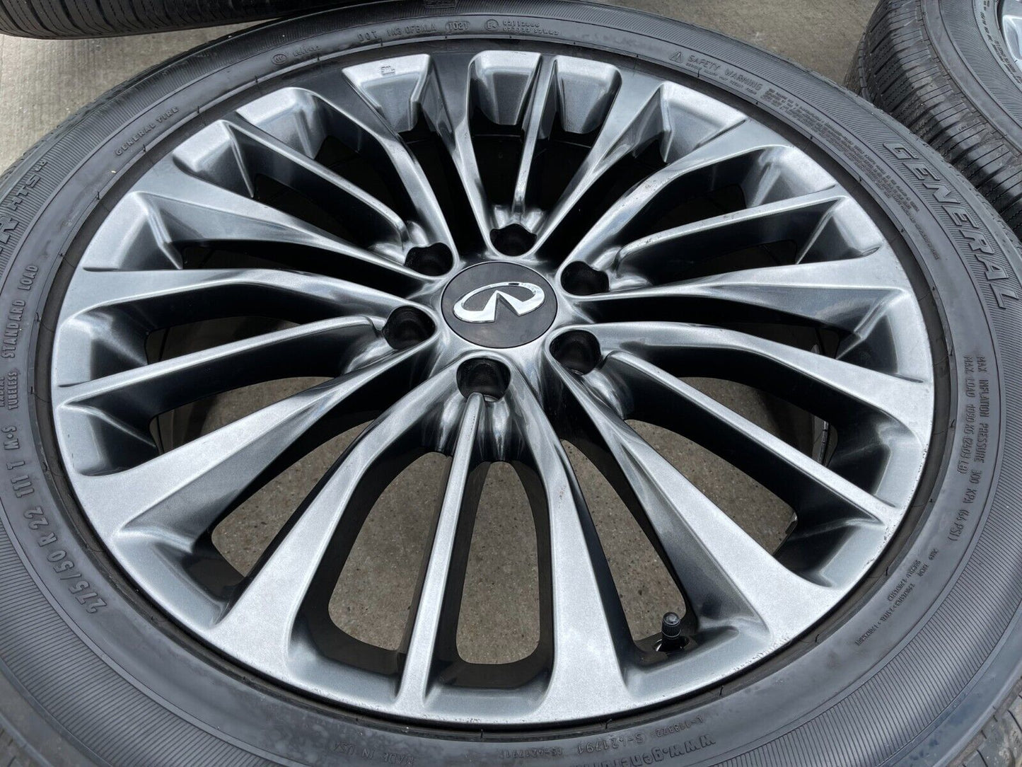 22" Infiniti QX80 QX56 Nissan Titan OEM wheels rims 73807 tires