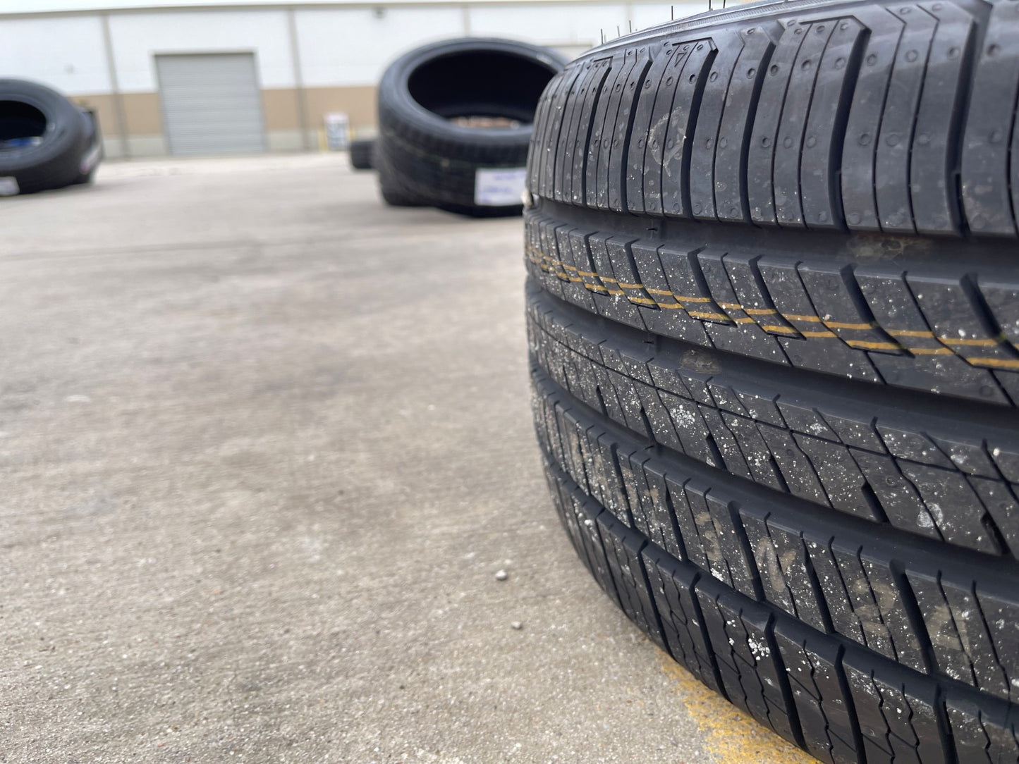 (1) 255/40/18 Kuhmo Ecsta PA51 tire 255/40r18 99W XL NEW